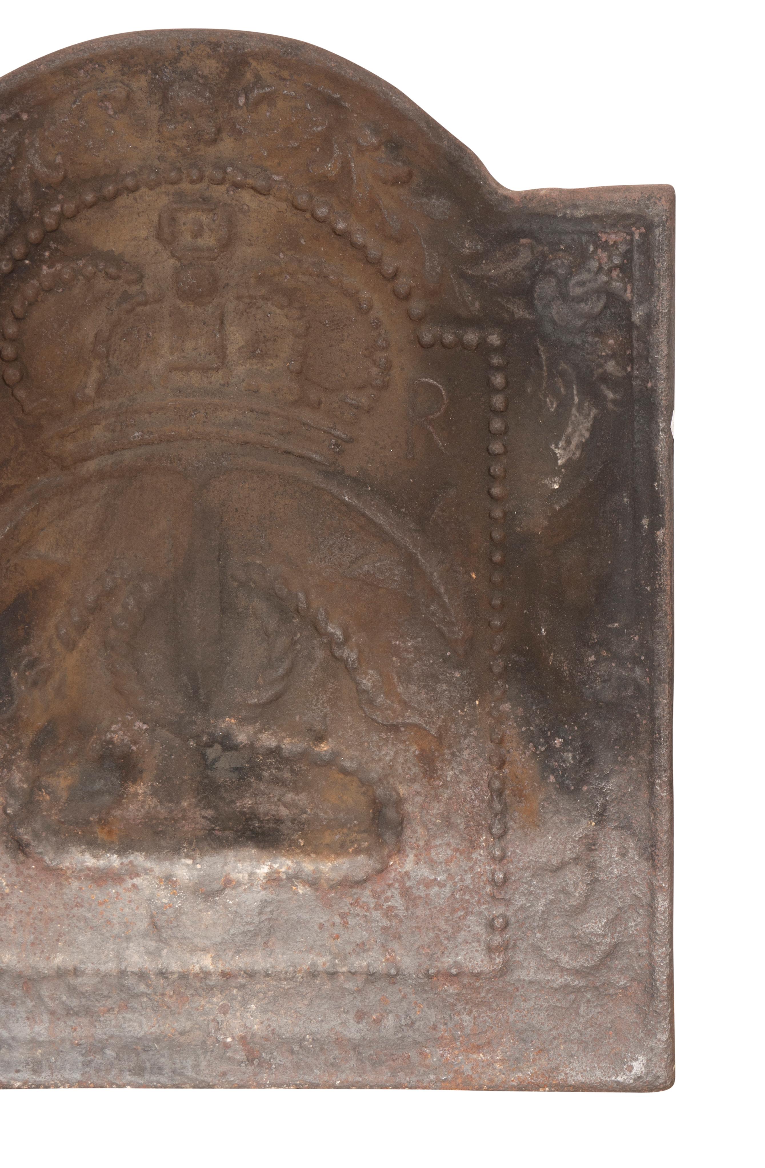 Late 17th Century Charles II Cast Iron Fireback For Sale