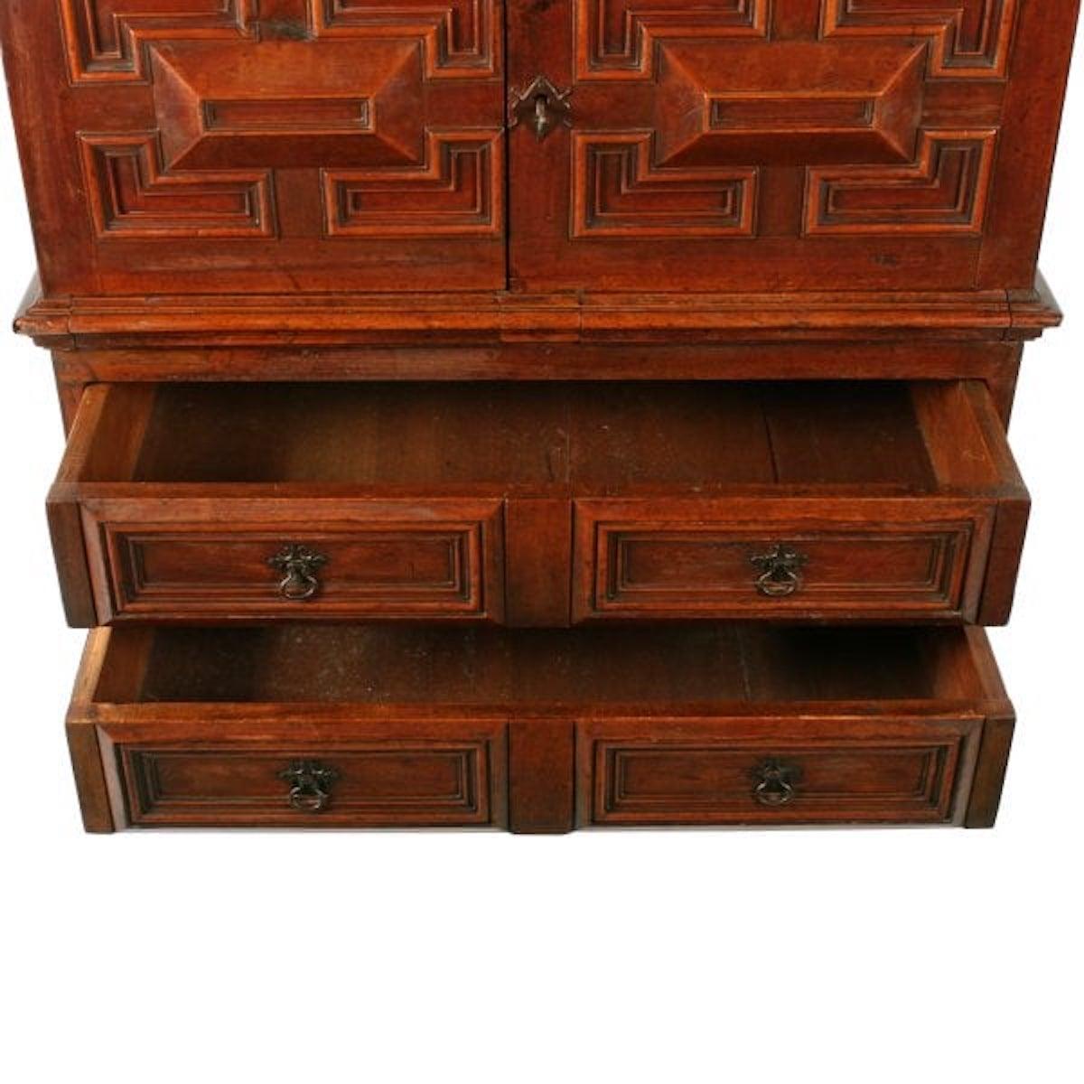 18th Century and Earlier Charles II Cedar Wood Chest, 17th Century For Sale