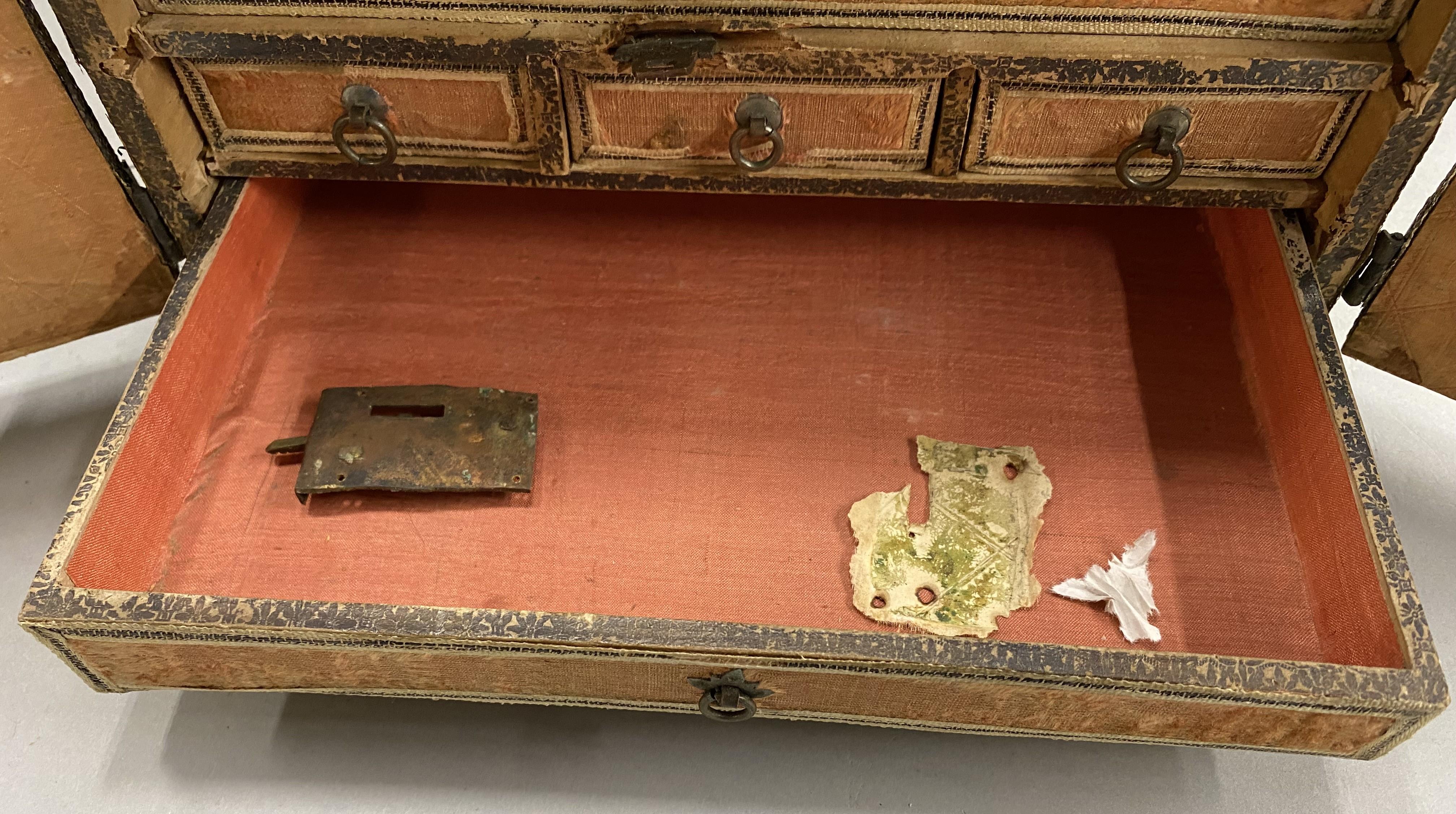 Scrigno di Charles II, seconda metà del XVII secolo in vendita 10