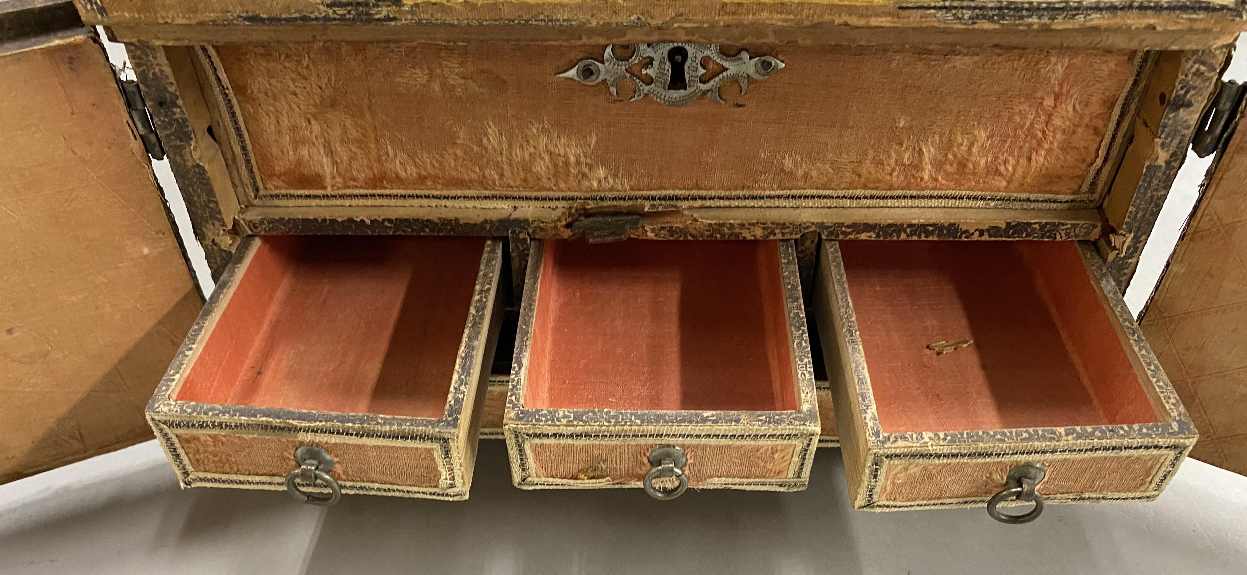 Scrigno di Charles II, seconda metà del XVII secolo in vendita 11