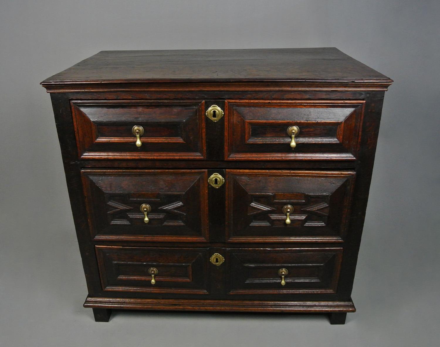 Charles II Oak Chest of Drawers with Original Handles c. 1670 For Sale 1
