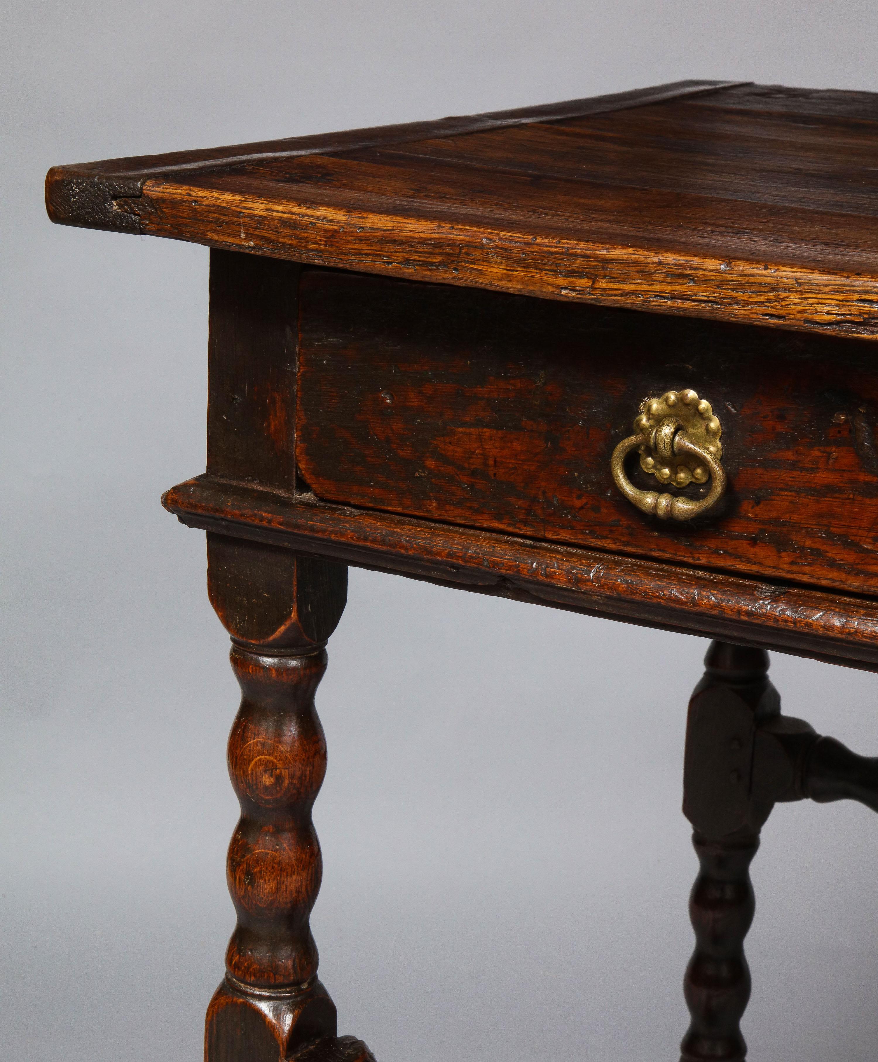 Charles II Oak Table In Good Condition In Greenwich, CT