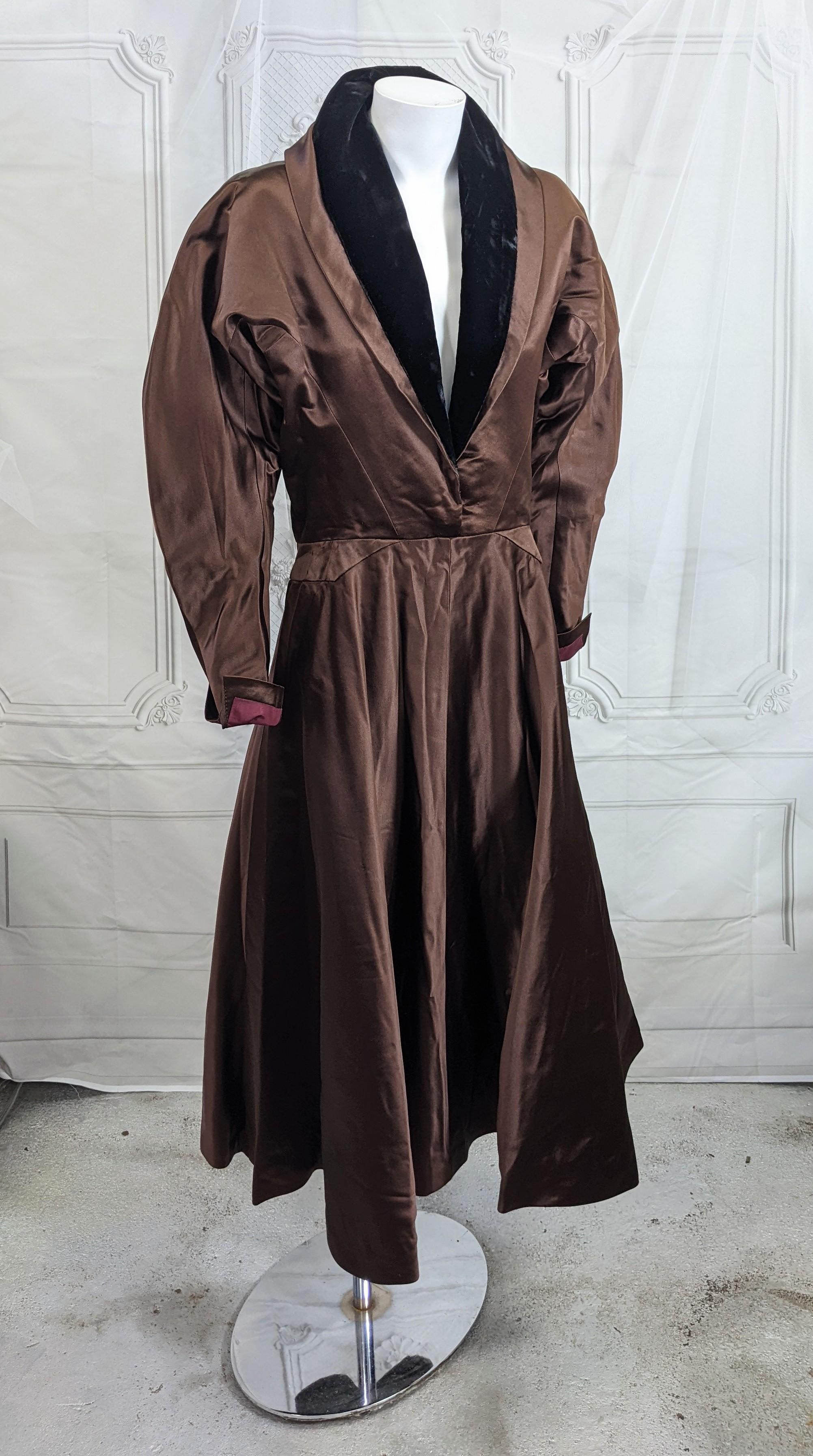 Charles James Brown Vestido de cóctel de terciopelo negro satinado en venta 9
