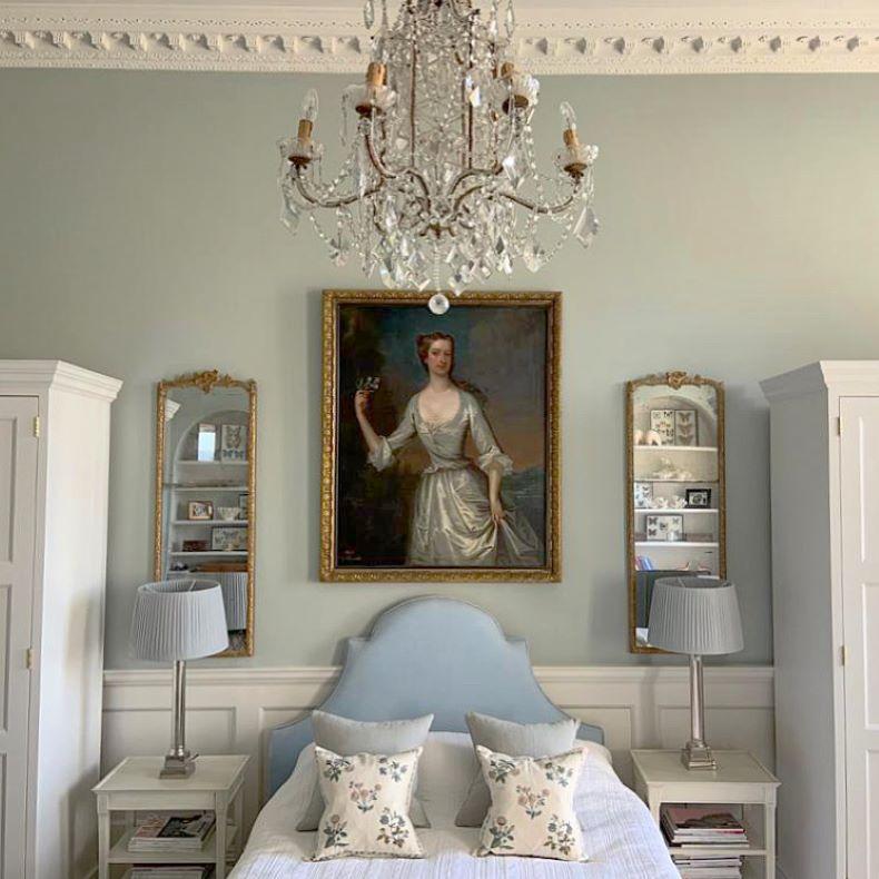 English 18th century portrait of Henrietta Pelham-Holles, Duchess of Newcastle. - Gray Portrait Painting by Charles Jervas