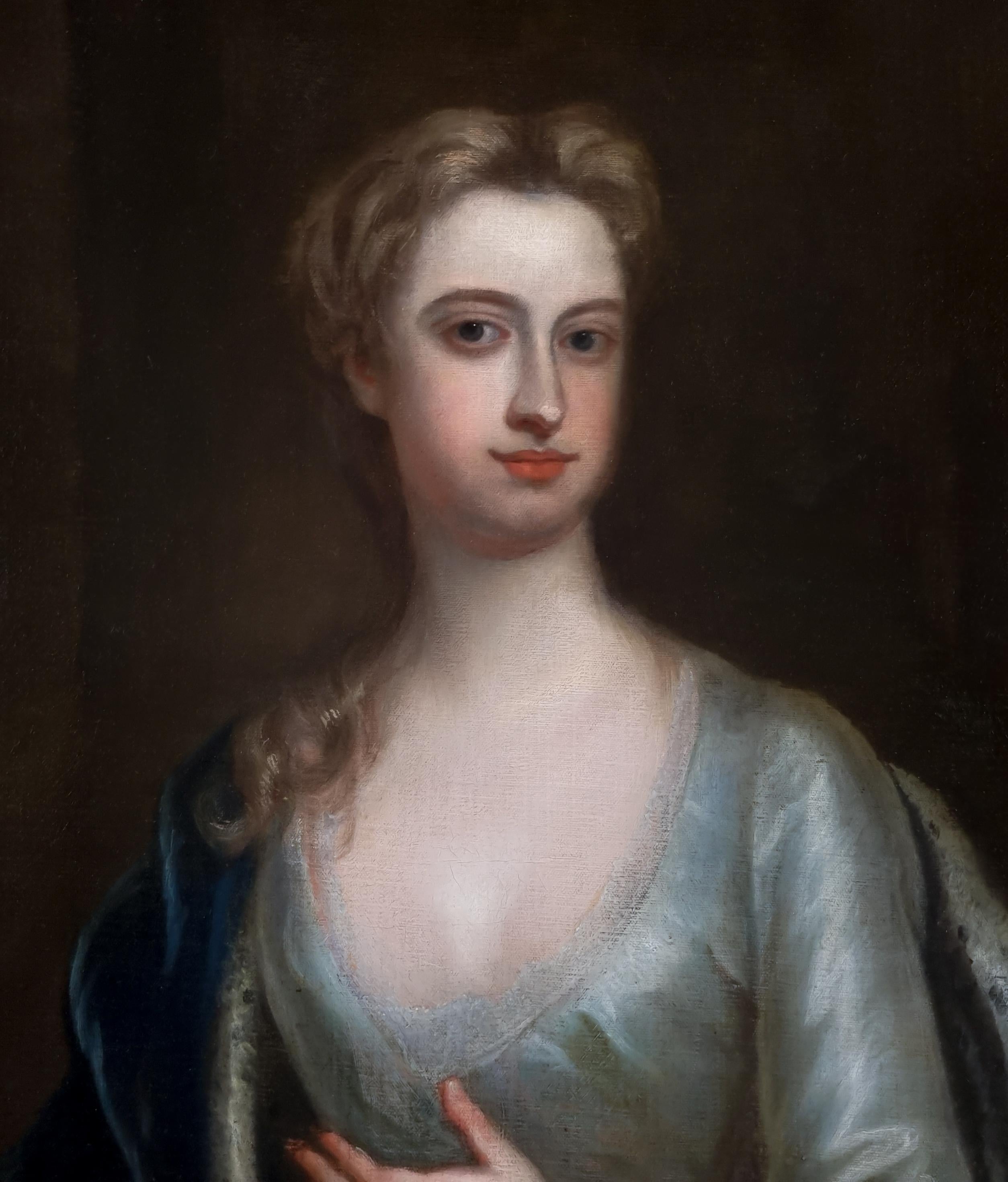Portrait de la vicomtesse Scudamore dans une robe argentée et un crémaillère bleue en vente 2
