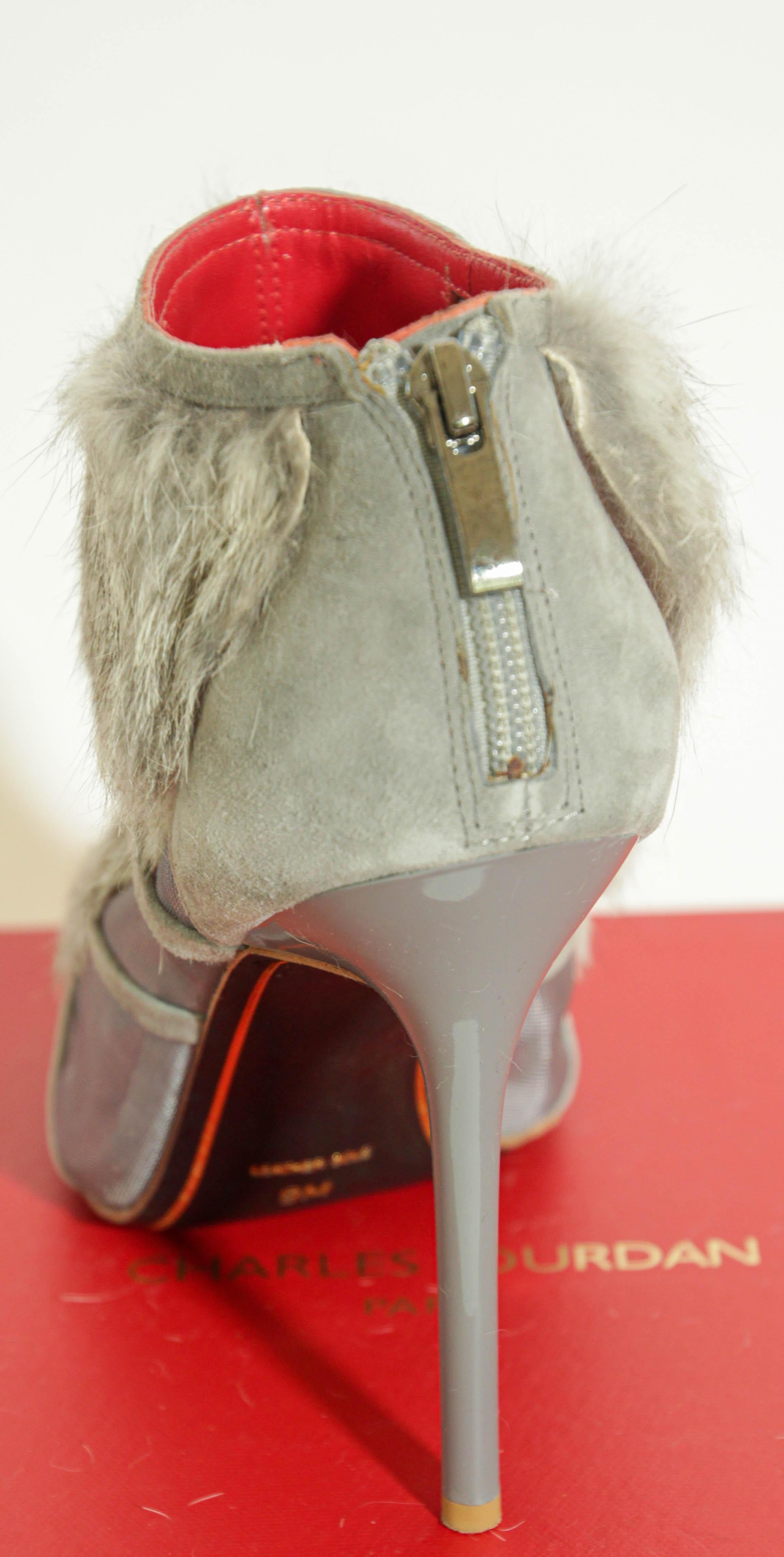 Charles Jourdan Paris Fur Stiletto Peep Toe Ankle Boots Leather Heels Gray 9 M. in vendita 4