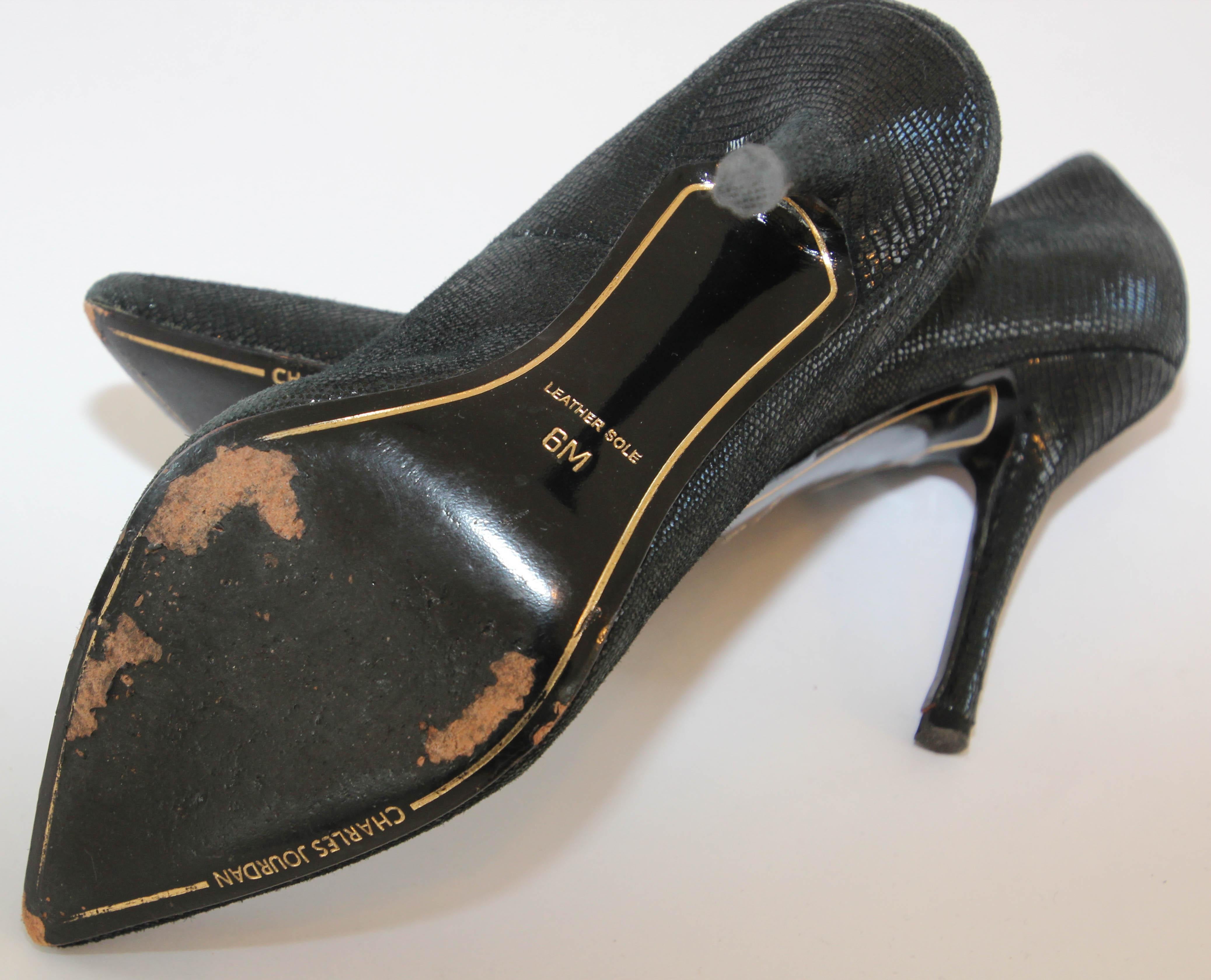 Charles Jourdan Paris Shoes Heels Black Suede 1990s In Good Condition For Sale In North Hollywood, CA