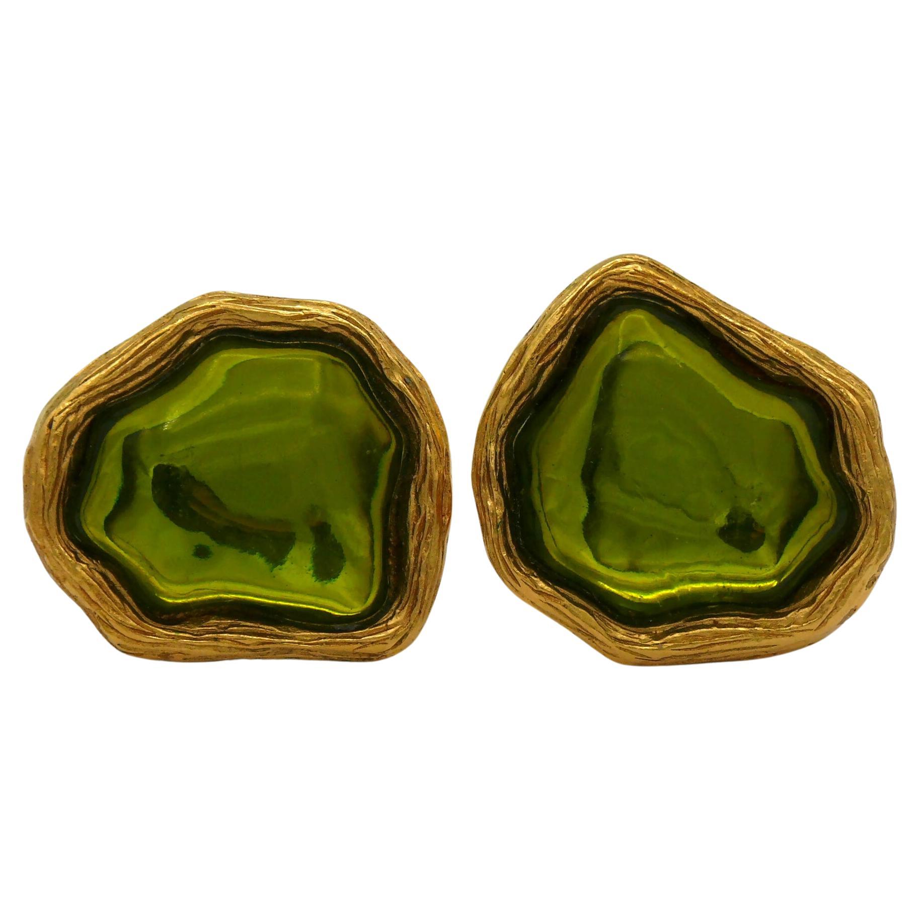 CHARLES JOURDAN Vintage Gold Tone Resin Cabochon Clip-On Earrings For Sale