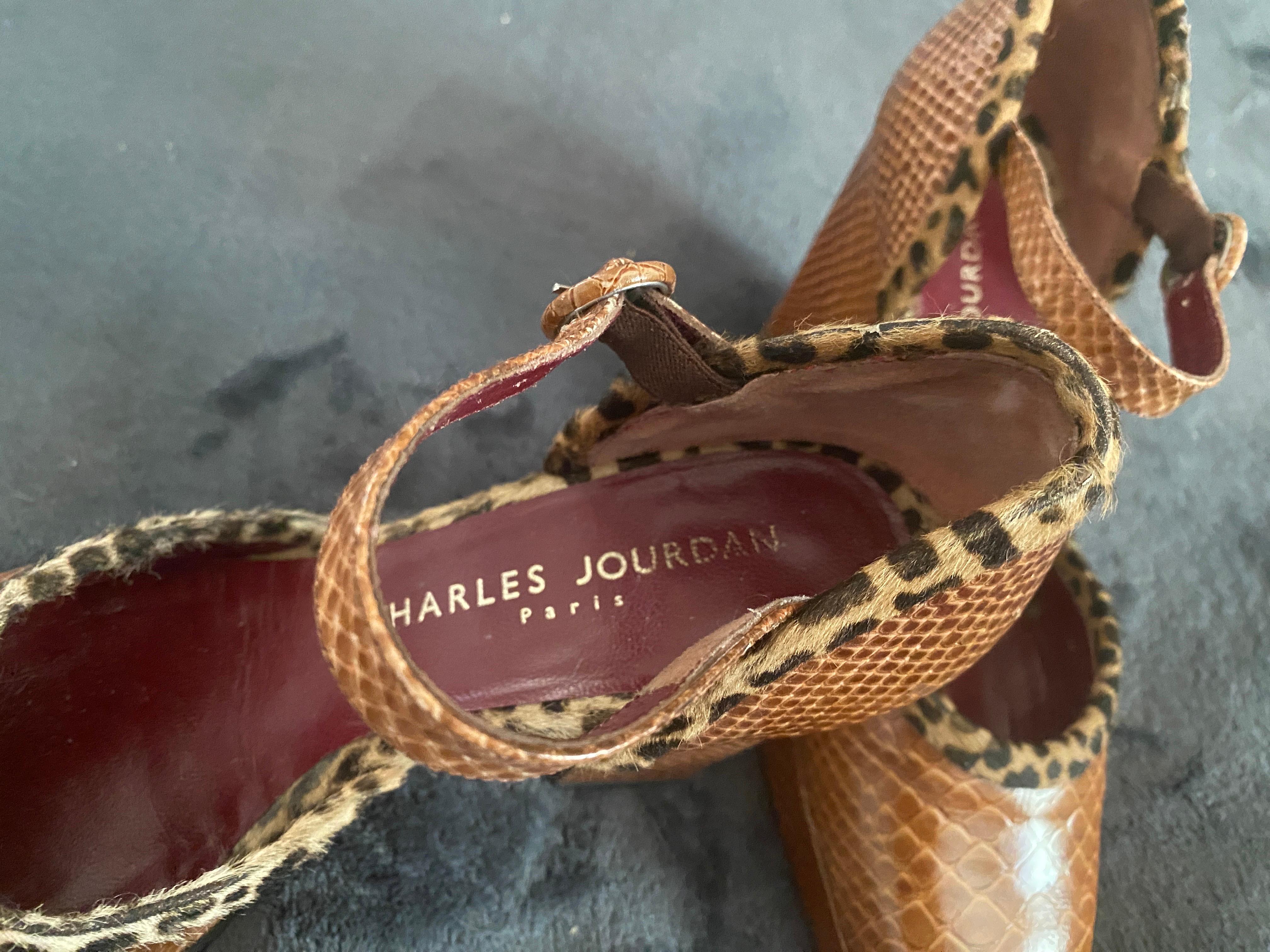 Charles Jourdan - Chaussures vintage en cuir de serpent et bordure en fourrure imprimée léopard, taille 6 en vente 3