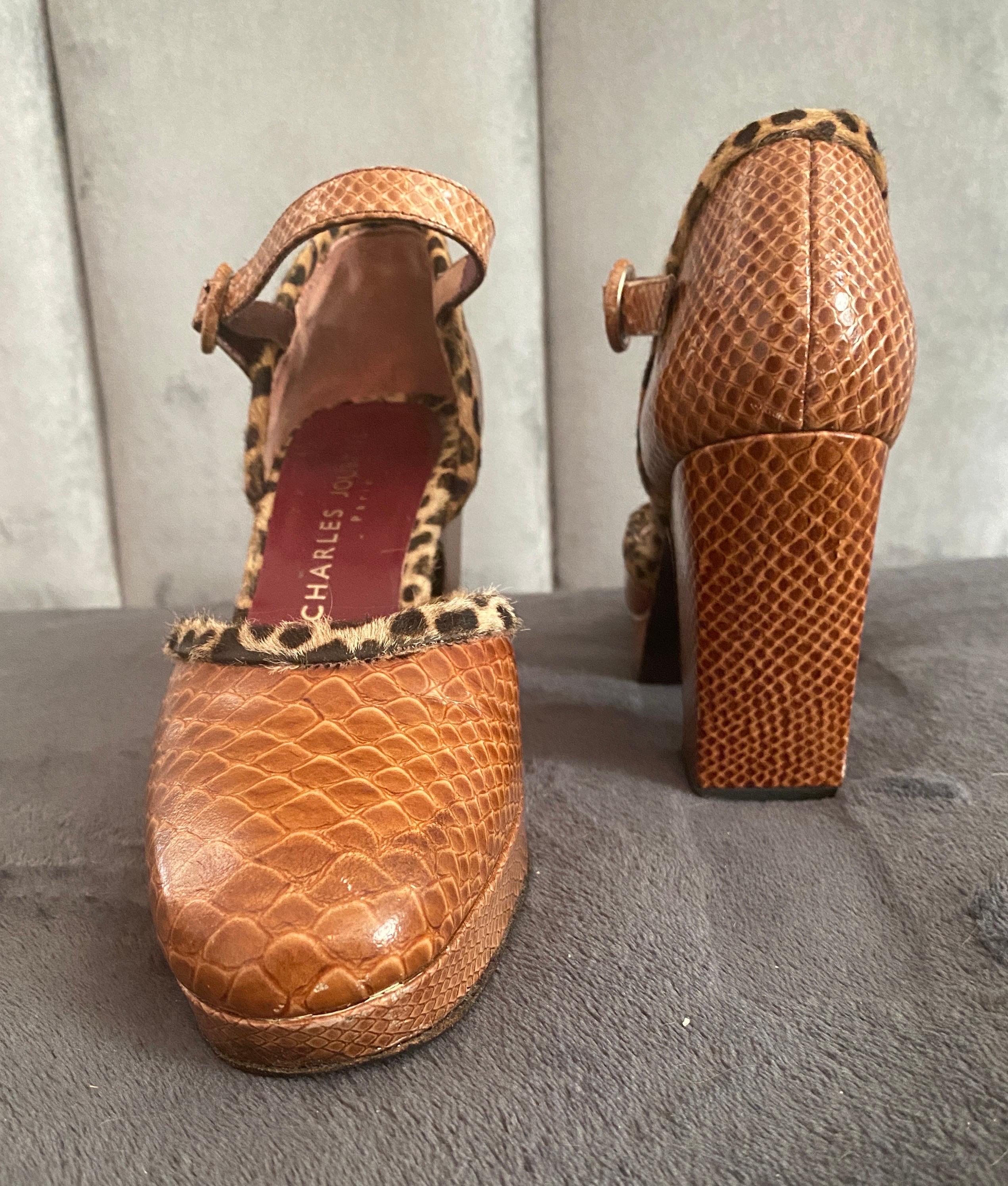Charles Jourdan Vintage Snakeskin Leather & Leopard Print Fur Trim Shoes Size 6 In Good Condition For Sale In Palm Springs, CA