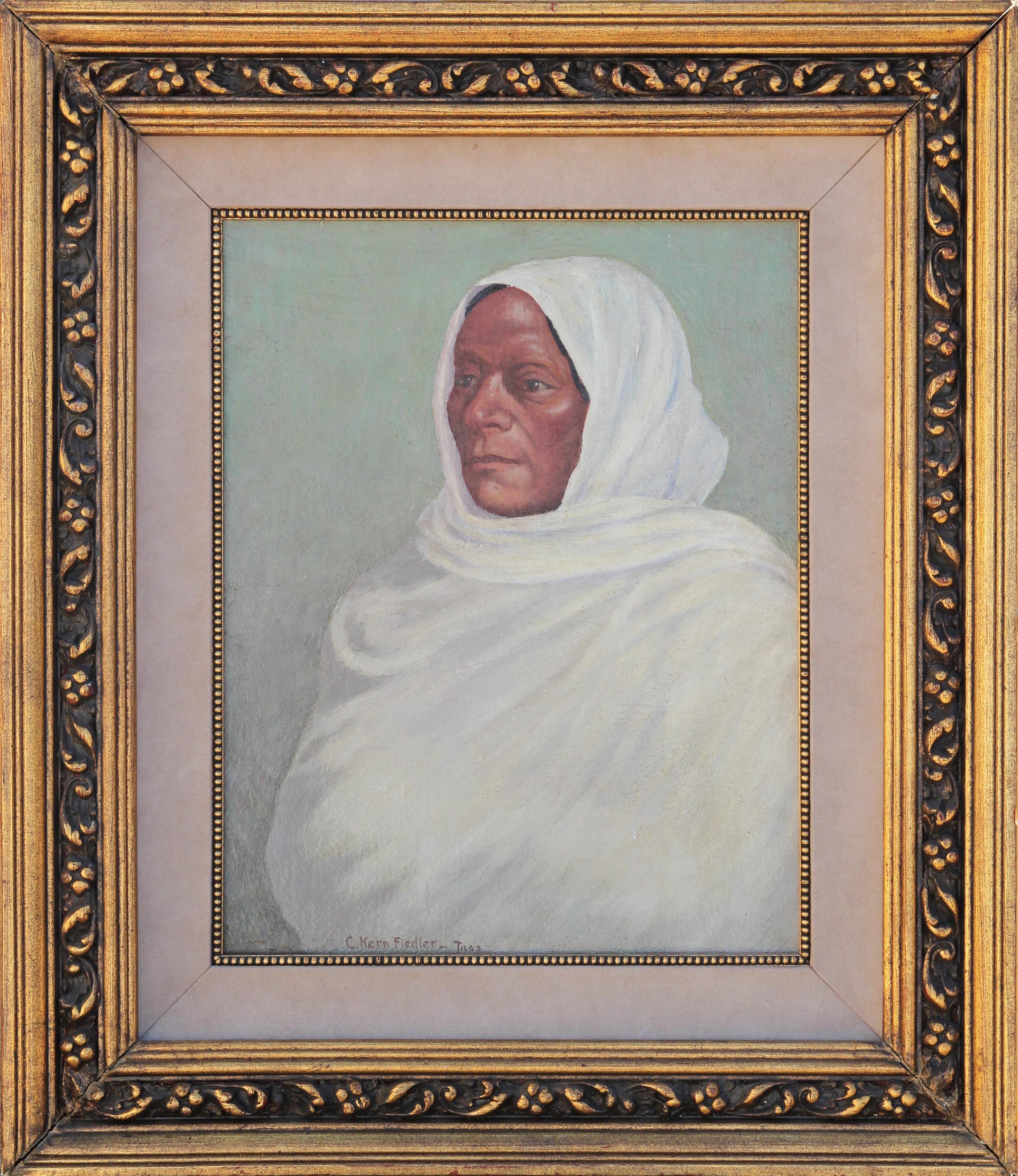 Portrait Painting Charles Kern Fiedler - Portrait réaliste de femme Tao aux tons verts pastel dans un bandeau blanc