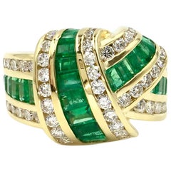 Charles Krypell 18 Karat Emerald and Diamond Crossover Style Ring