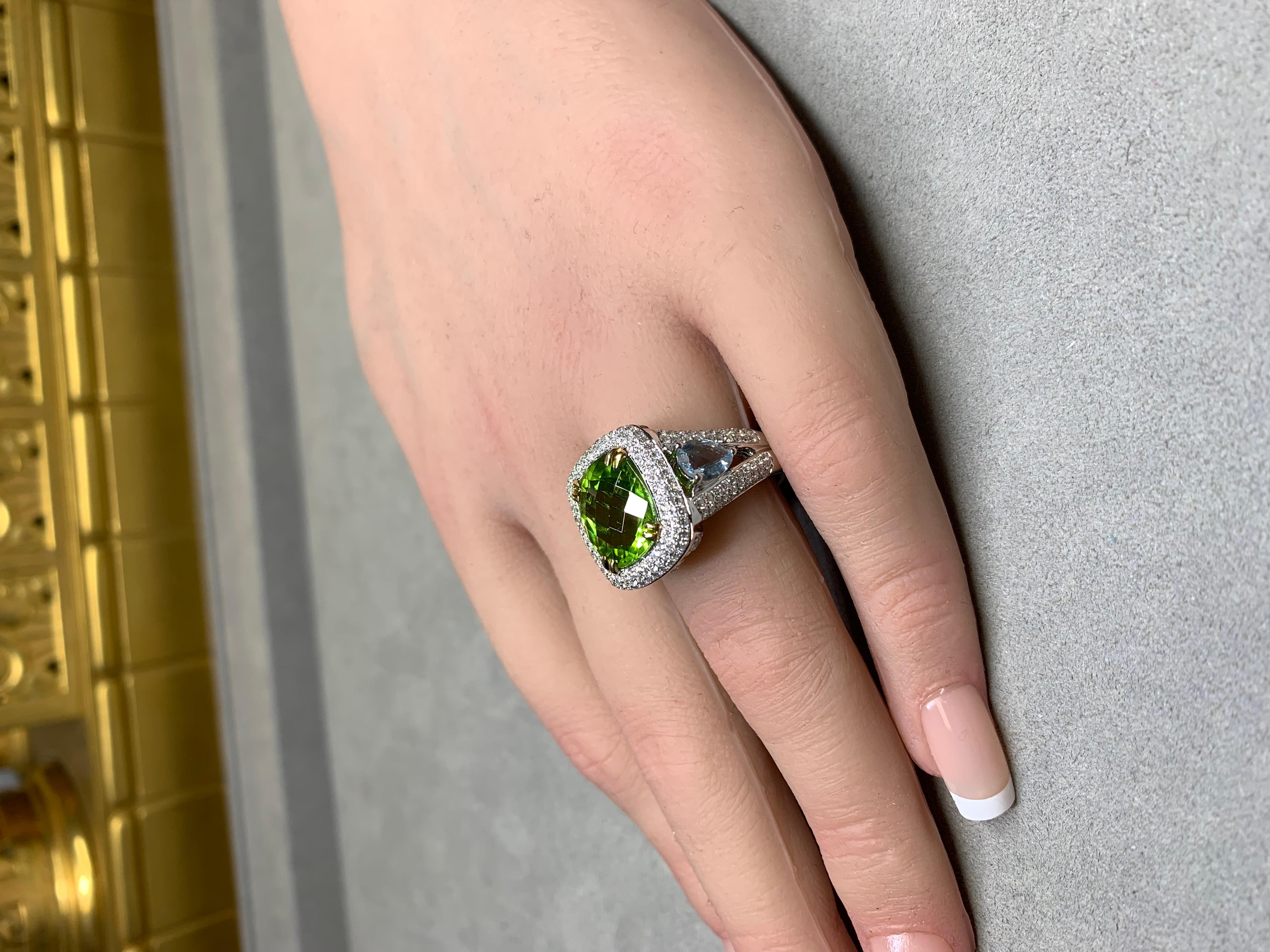 Charles Krypell 18K Peridot Aquamarin Diamant Dreistein-Cocktailring 8,83ctw im Angebot 2