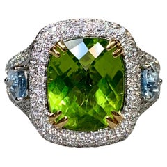 Charles Krypell, bague cocktail 18 carats à trois pierres, péridot, aigue-marine et diamant 8,83 carats