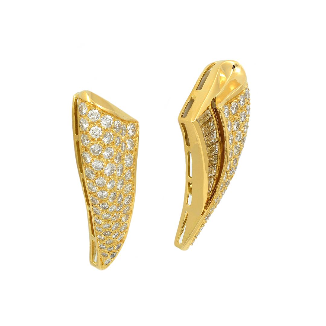 Modern Charles Krypell 18k Yellow Gold Diamond Clip Earrings