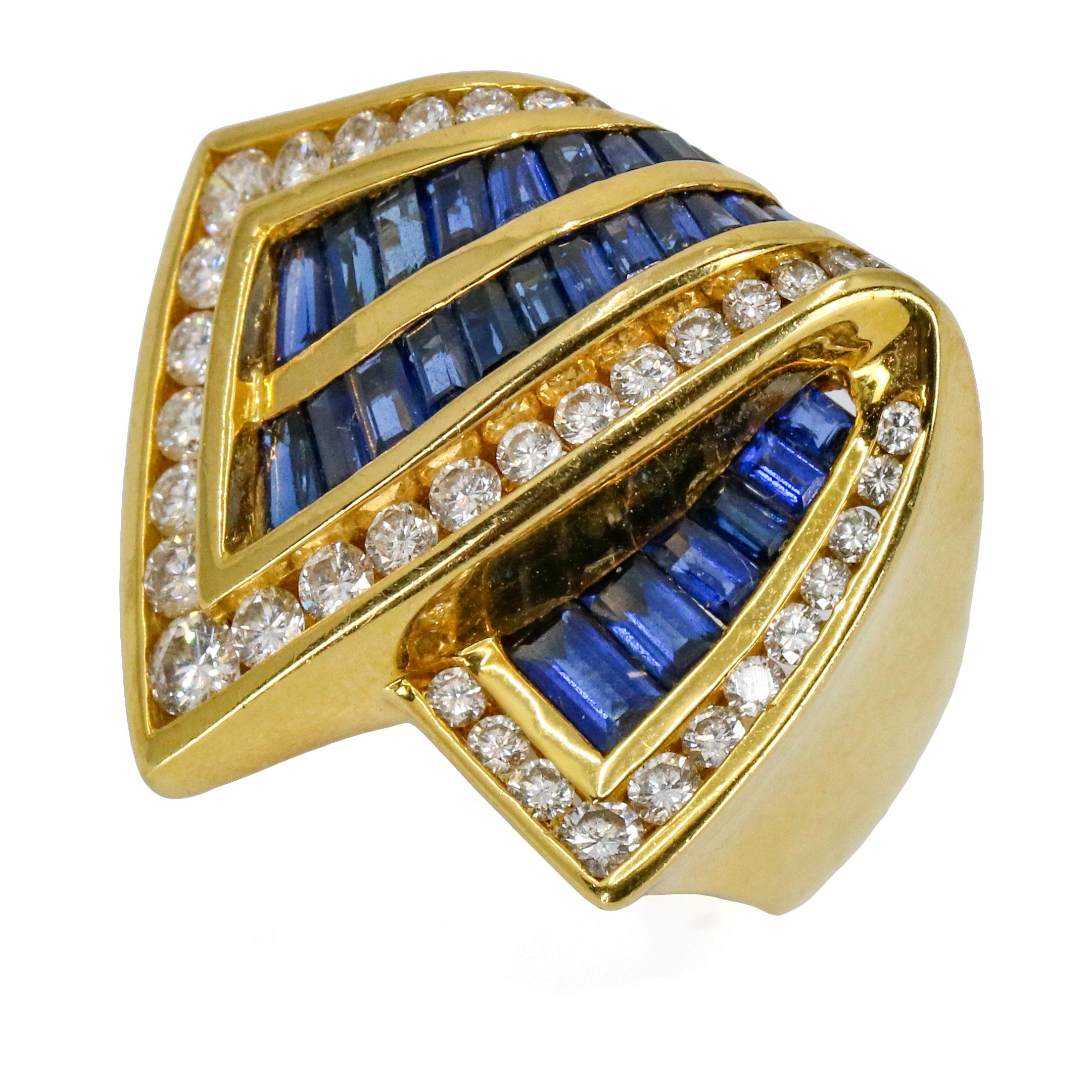 Charles Krypell 18 Karat Yellow Gold Sapphire Diamond Ring In Excellent Condition For Sale In Fort Lauderdale, FL