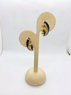 Charles Krypell Orecchini in oro 18KT con zaffiri blu da 2,63 carati e 0,74 carati. Diamante