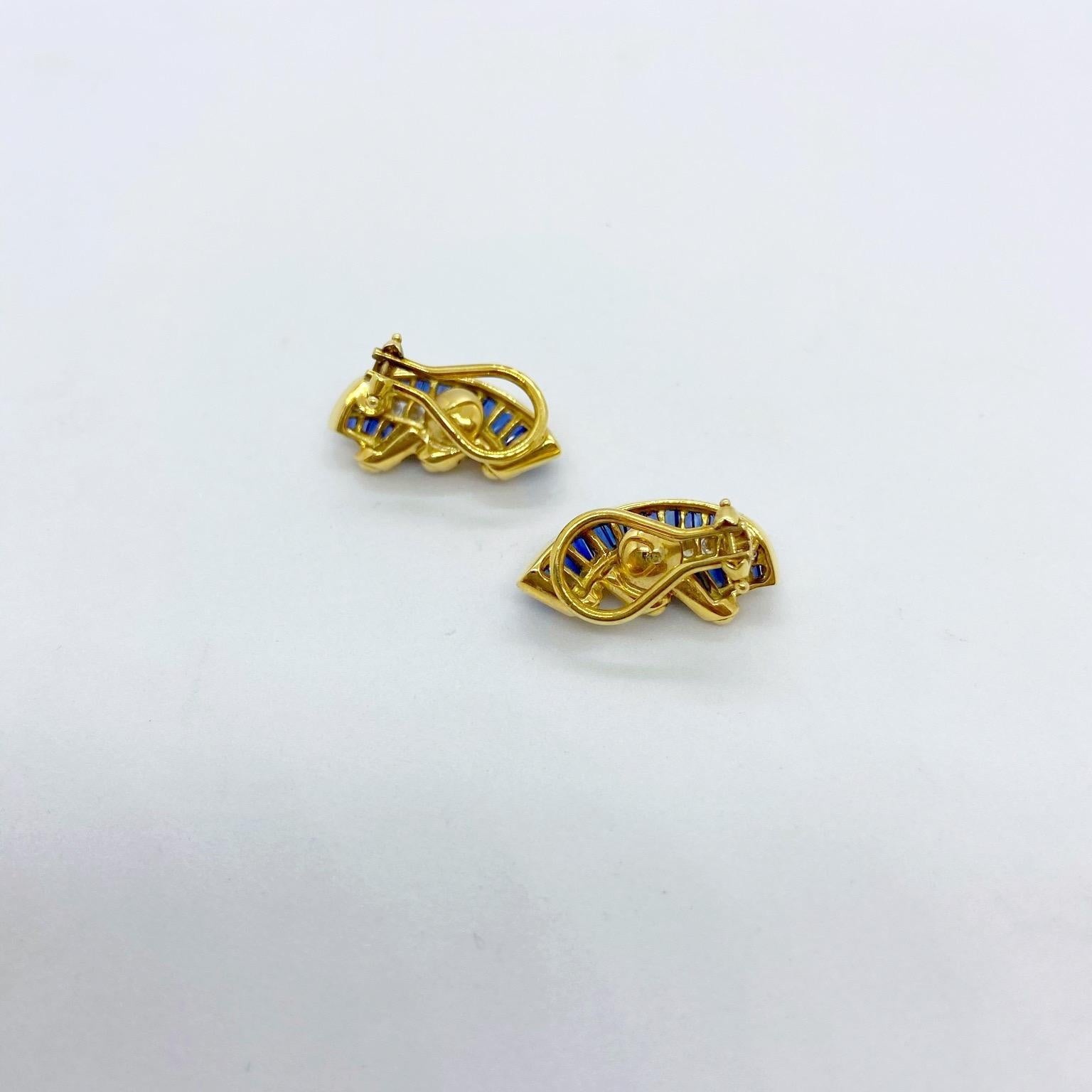 Charles Krypell 18KT Gold Earrings 2.63 Carat Blue Sapphires and 0.74Ct. Diamond In New Condition For Sale In New York, NY