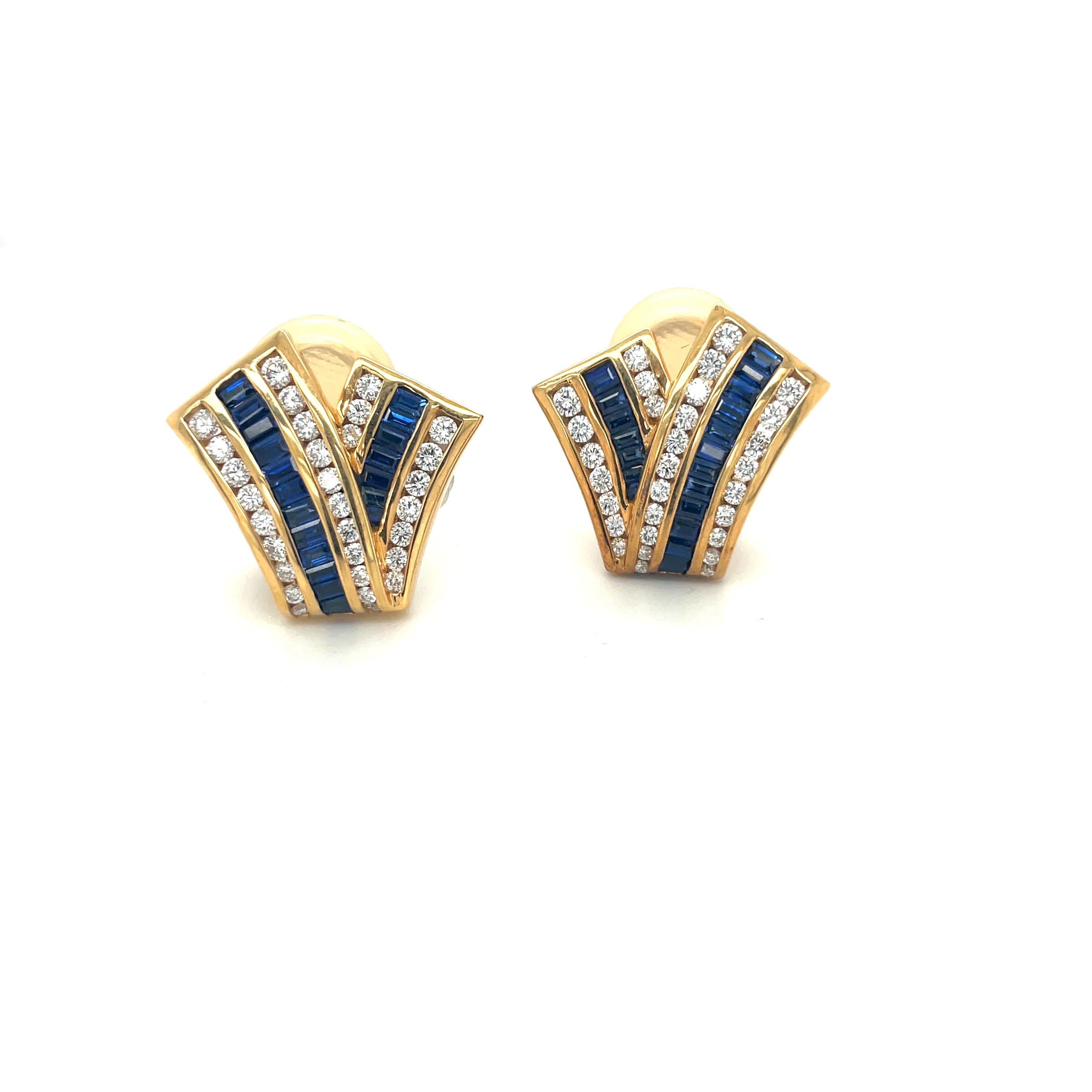 Contemporain Charles Krypell Bague en or jaune 18 carats avec saphir bleu 1,77 carat (1,23 carat) Boucles d'oreilles - Diamant en vente
