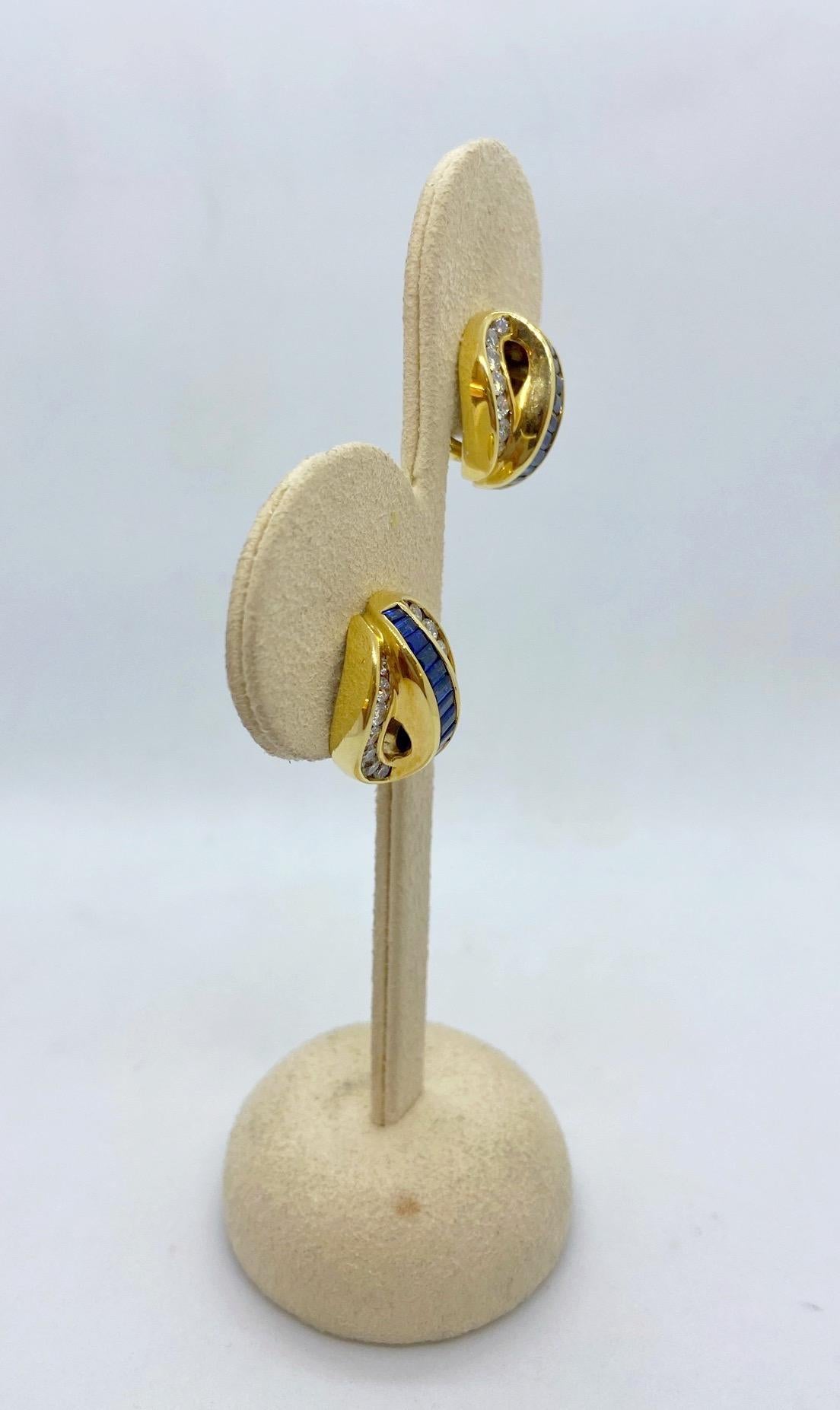 Women's or Men's Charles Krypell 18KT Yellow Gold 2.30 Carat Sapphire and 1.16ct Diamond Earrings For Sale