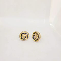 Pendientes Nautilus de oro amarillo de 18 quilates con diamantes y zafiro azul Charles Krypell