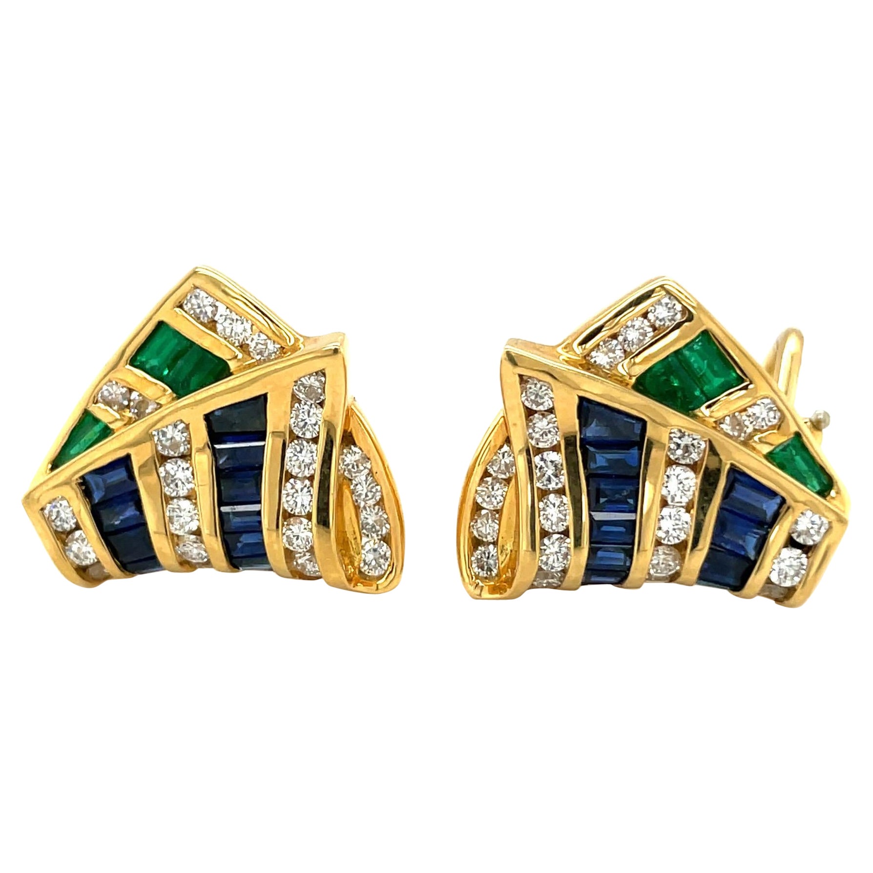Charles Krypell, boucles d'oreilles ruban 18 carats YG avec diamants, émeraudes et saphirs bleus