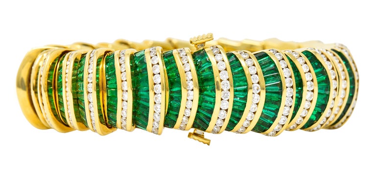 Brilliant Cut Charles Krypell 46.50 Carats Emerald Diamond 18 Karat Gold Vintage Bracelet For Sale