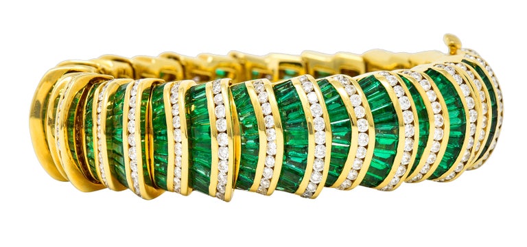 Women's or Men's Charles Krypell 46.50 Carats Emerald Diamond 18 Karat Gold Vintage Bracelet For Sale