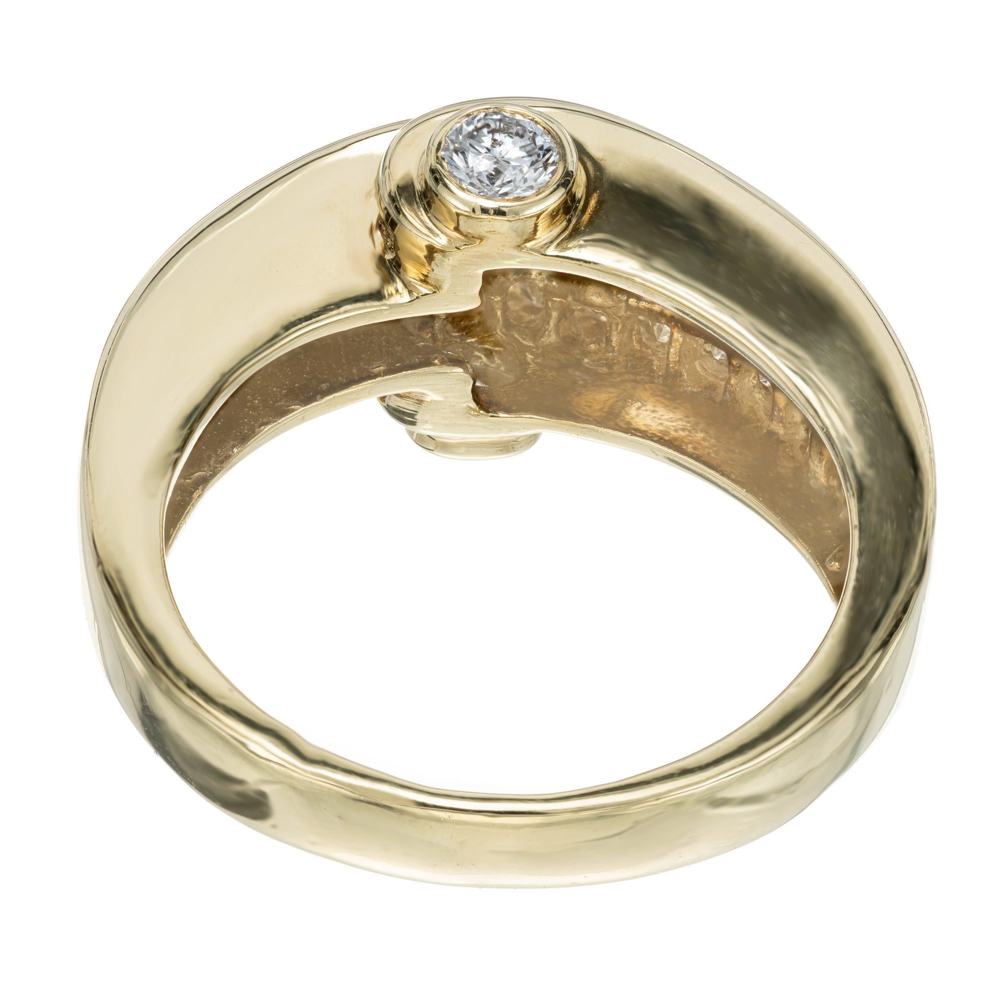 Charles Krypell .75 Carat Blue Sapphire Diamond Gold Curved Band Ring For Sale 1