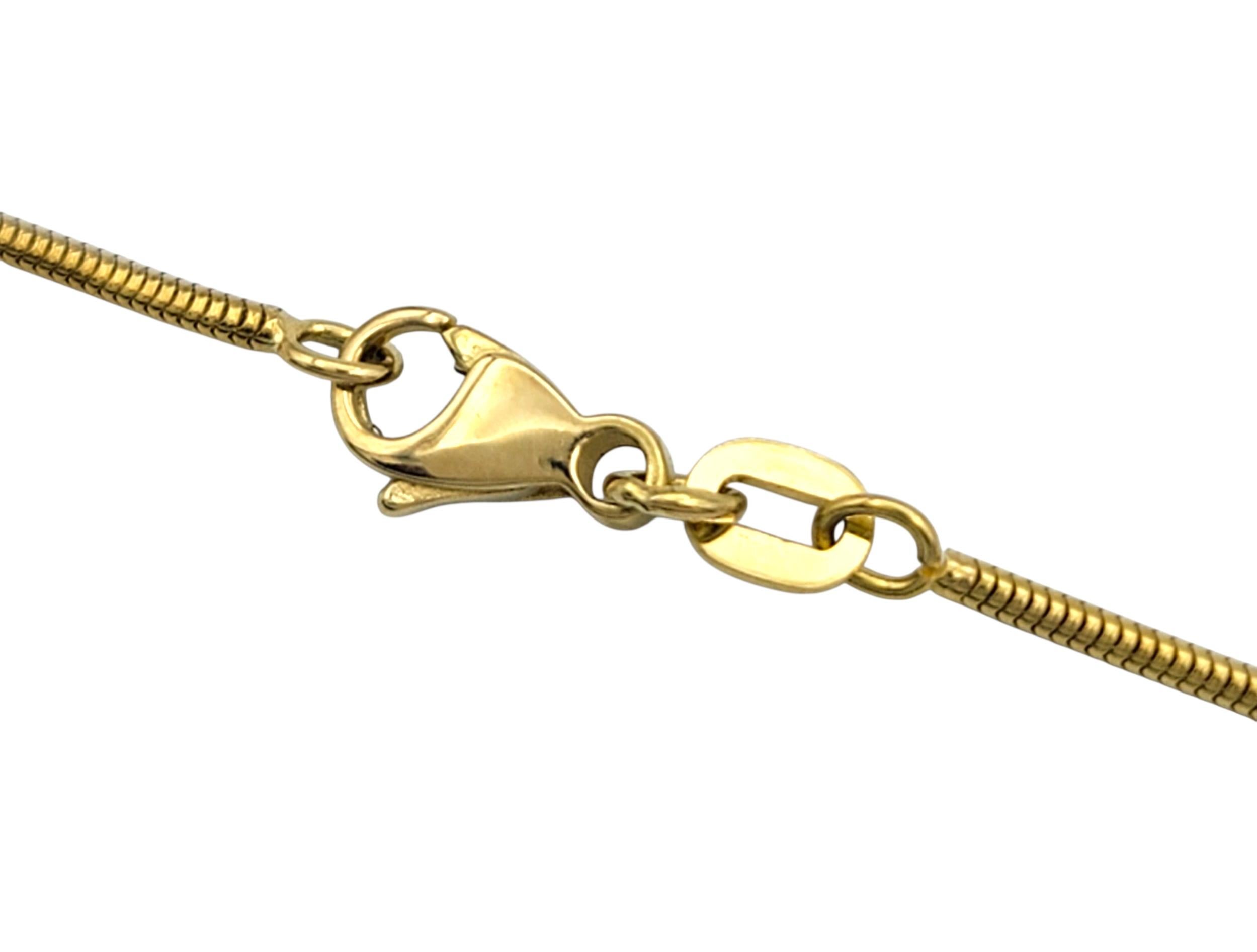Charles Krypell - Collier triple cœur en or 18 carats avec diamants et saphir bleu en vente 2