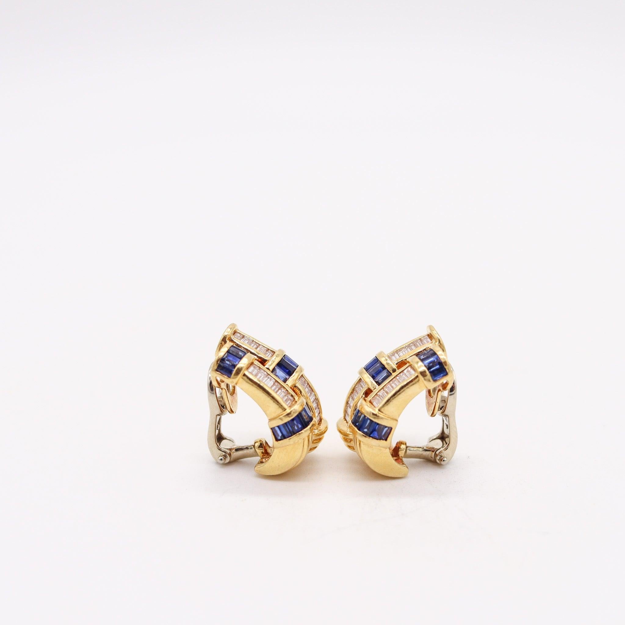 Taglio baguette CHARLES KRYPELL Hoops Earrings In 18Kt Gold 3.94 Ctw In Diamonds & Sapphires in vendita