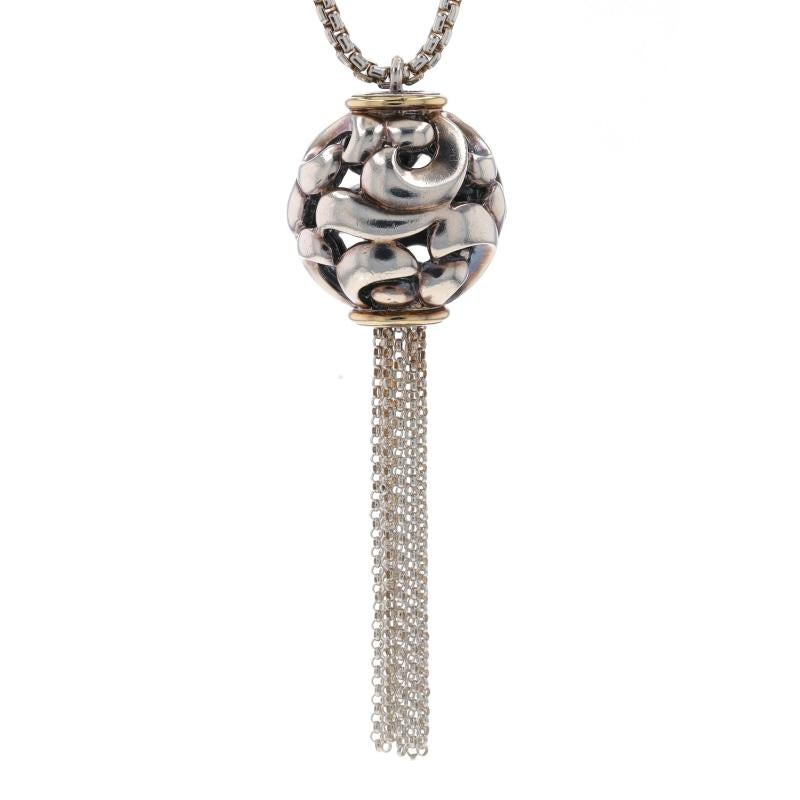 Verkaufspreis: $990

Marke: Charles Krypell
Design/One: Große Efeu-Ball-Quaste

Metallgehalt: Sterling Silber & 18k Gelbgold

Kette Stil: Box
Halskette Stil: Kette
Verschluss-Typ: Knebelschließe
Merkmale: Glatte und matte