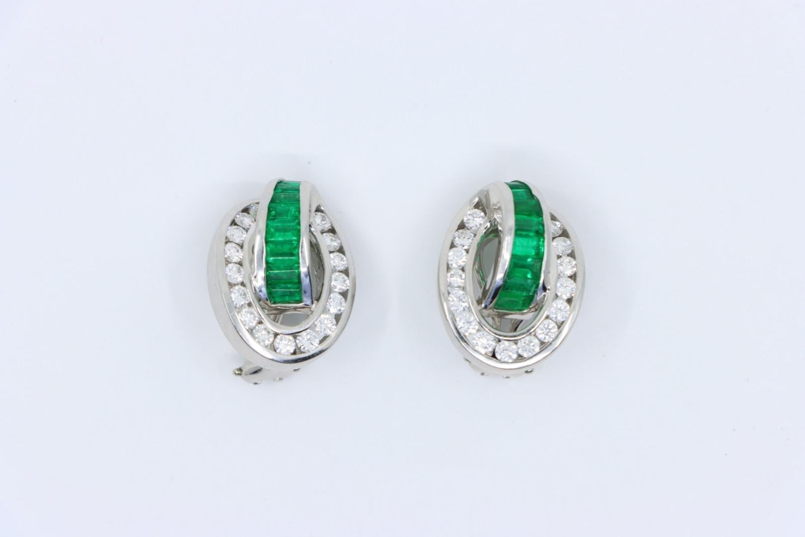 Charles Krypell Platinum Diamonds Emerald Earrings In Good Condition For Sale In Flushing, NY