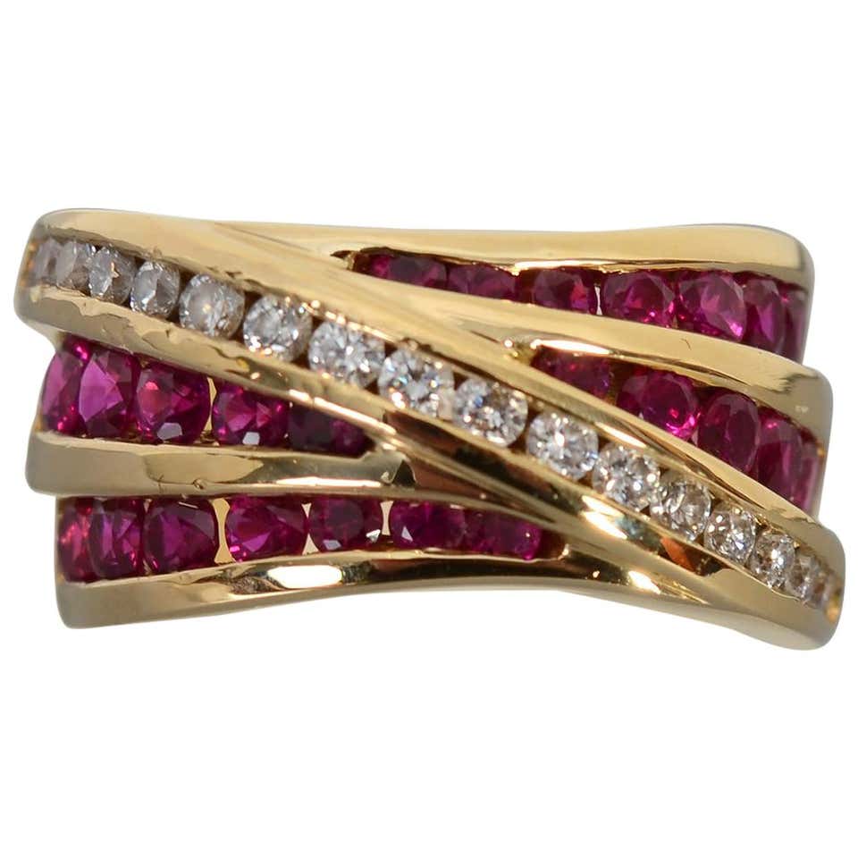 Cartier Trinity Gold Stacking Ring For Sale at 1stDibs | cartier ...