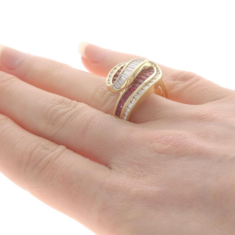 Charles Krypell Rubin-Diamant- Bypass-Ring - Gelbgold 18k Baguette 4,90ctw 9 1/2 im Zustand „Hervorragend“ in Greensboro, NC
