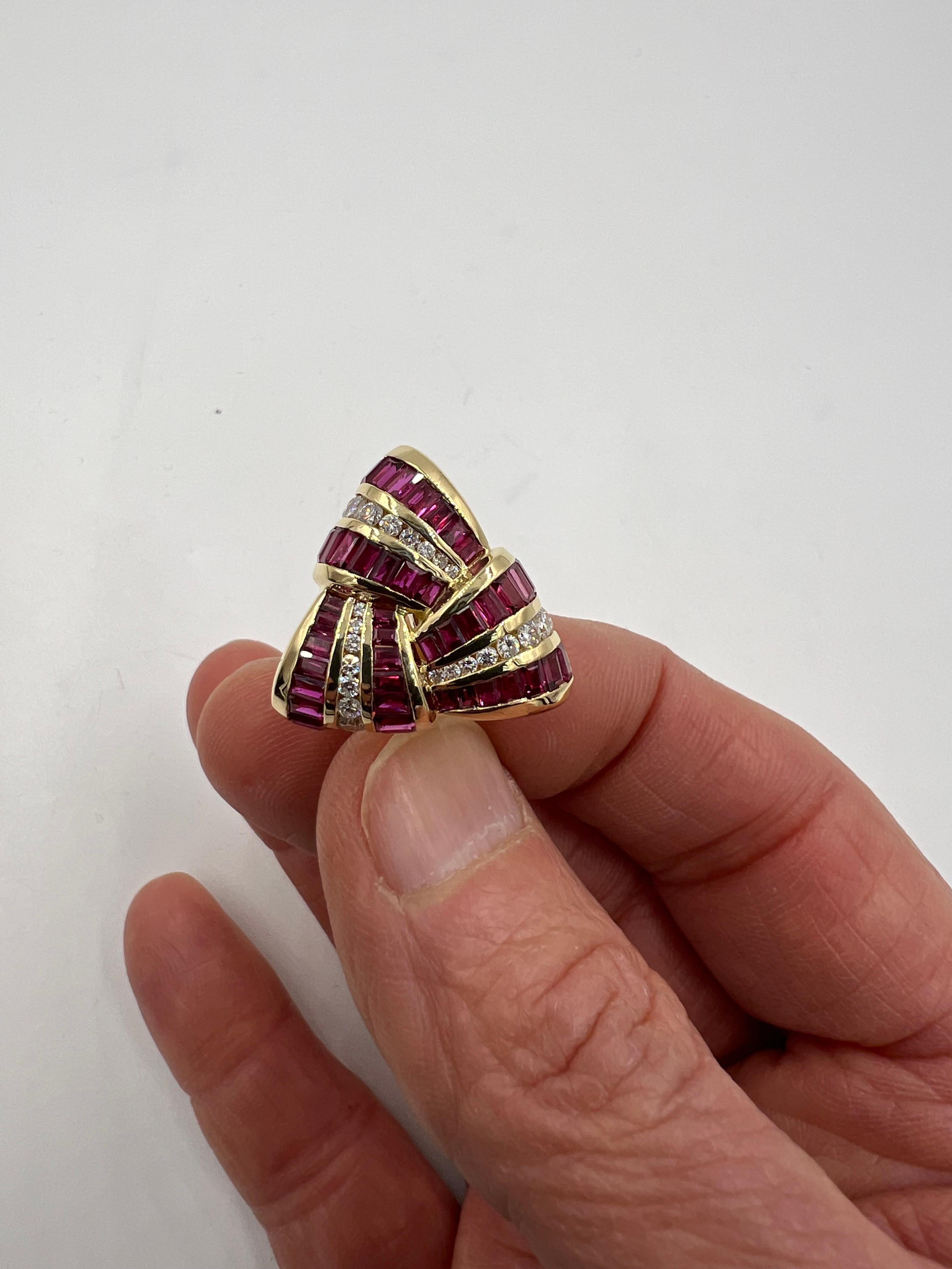 Charles Krypell Rubin-Diamant-Ohrringe aus Gelbgold im Zustand „Gut“ im Angebot in Los Angeles, CA