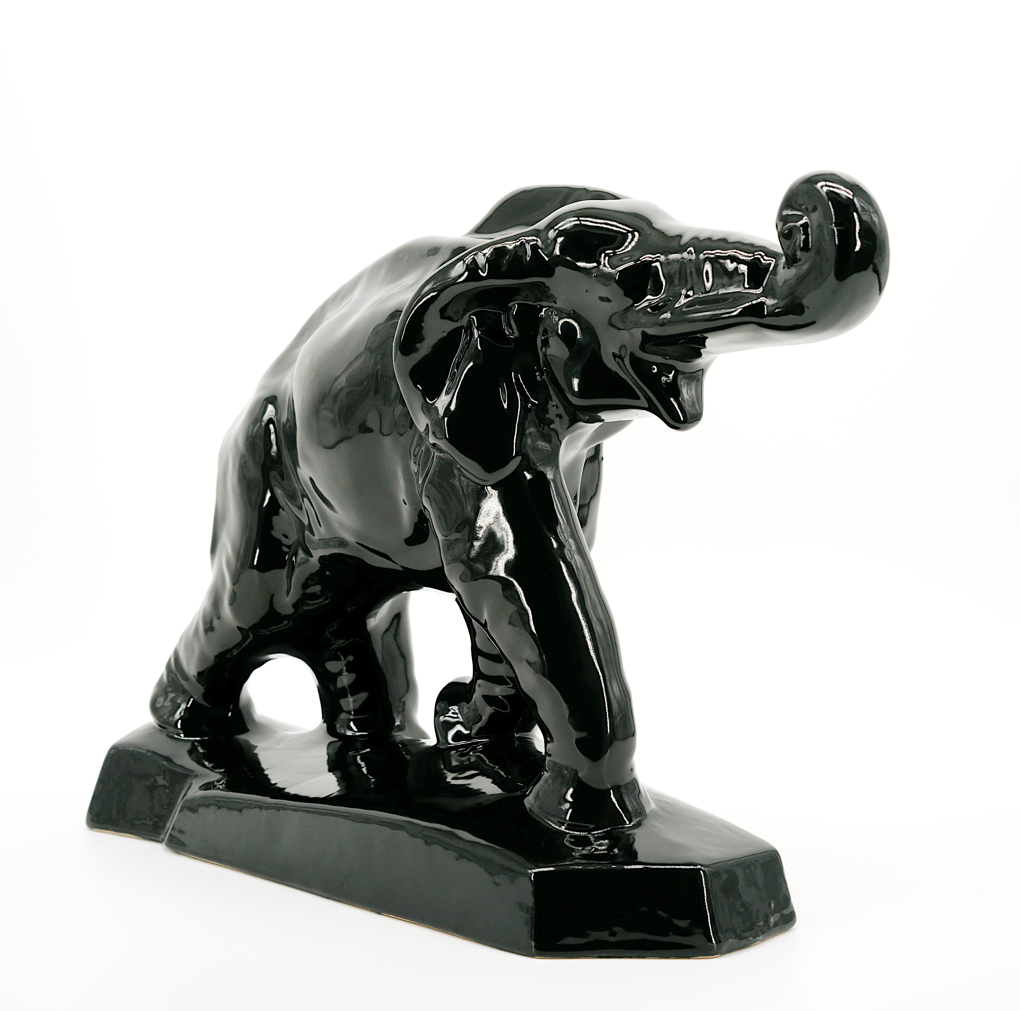 Charles LEMANCEAU Art Deco Elephant Sculpture, France, 1920 In Excellent Condition For Sale In Saint-Amans-des-Cots, FR