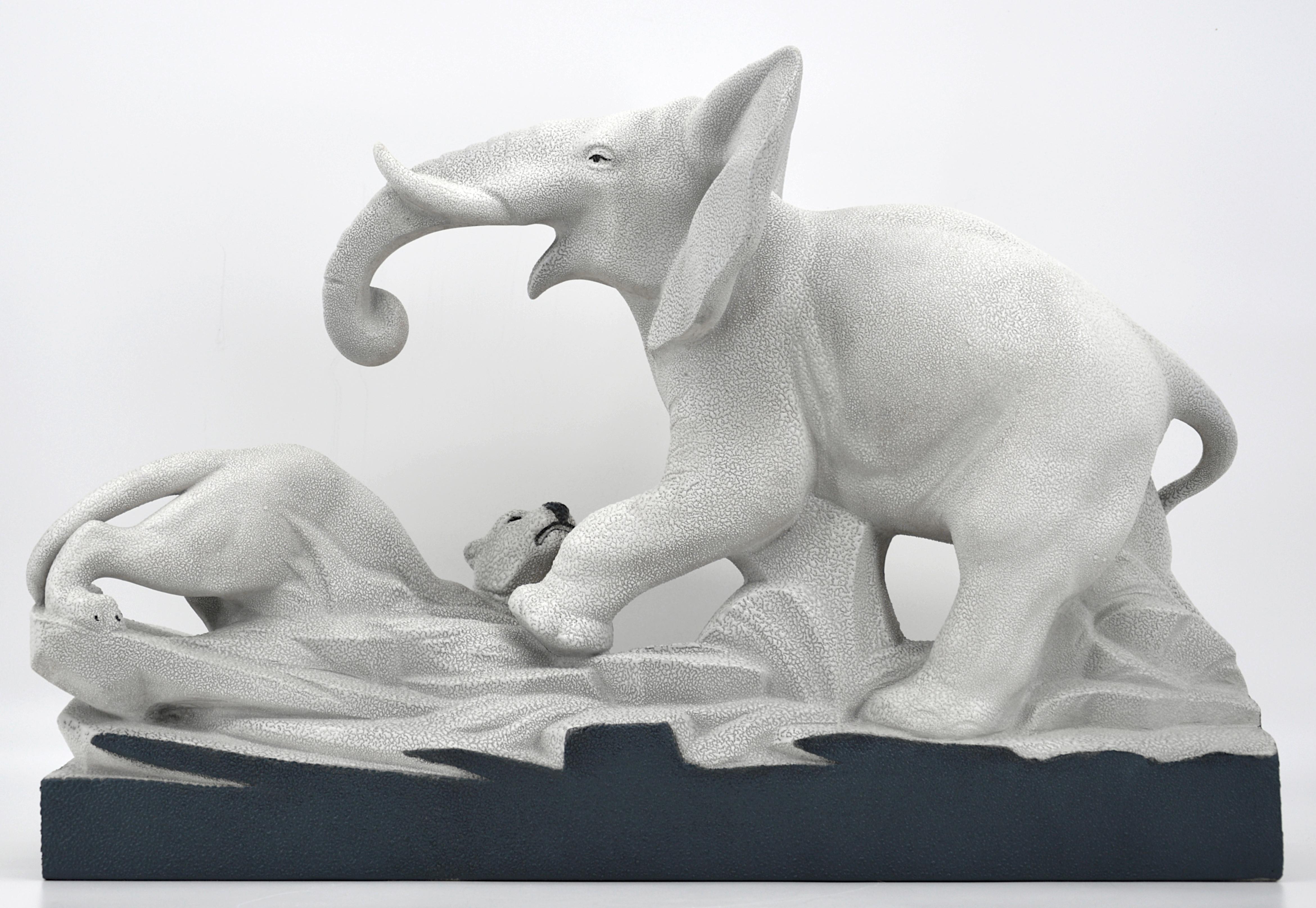 Milieu du XXe siècle Sculpture de lune d'éléphant Vs de Charles Lemanceau, France, années 1930 en vente