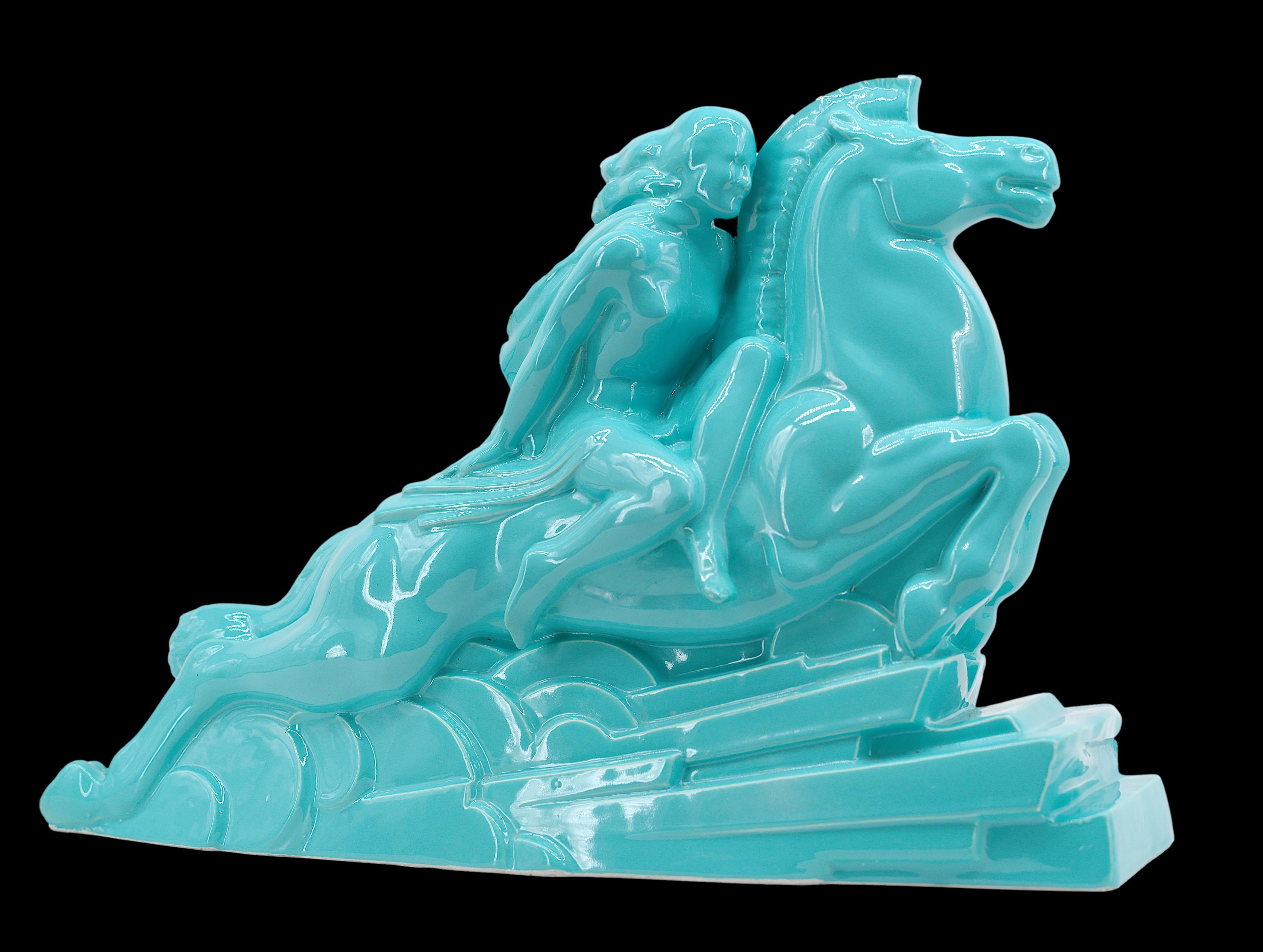 Scultura di valchiria in ceramica Art Déco francese di Charles Lemanceau a Saint-Clement, Francia, anni '20. Larghezza: 22.6