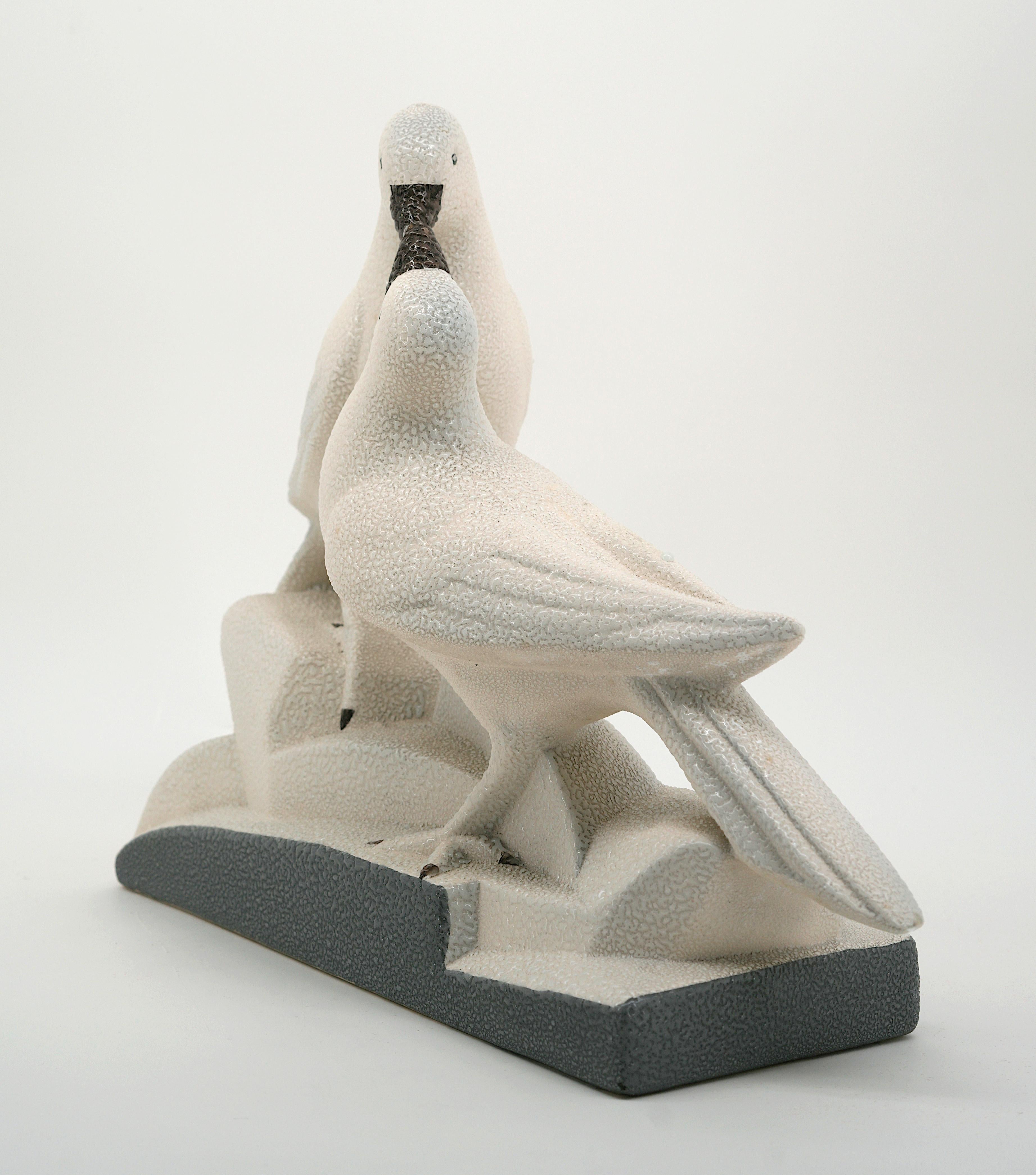 Charles LEMANCEAU Sainte Radegonde Palomas de cerámica francesa Art Déco 1920 Francés en venta