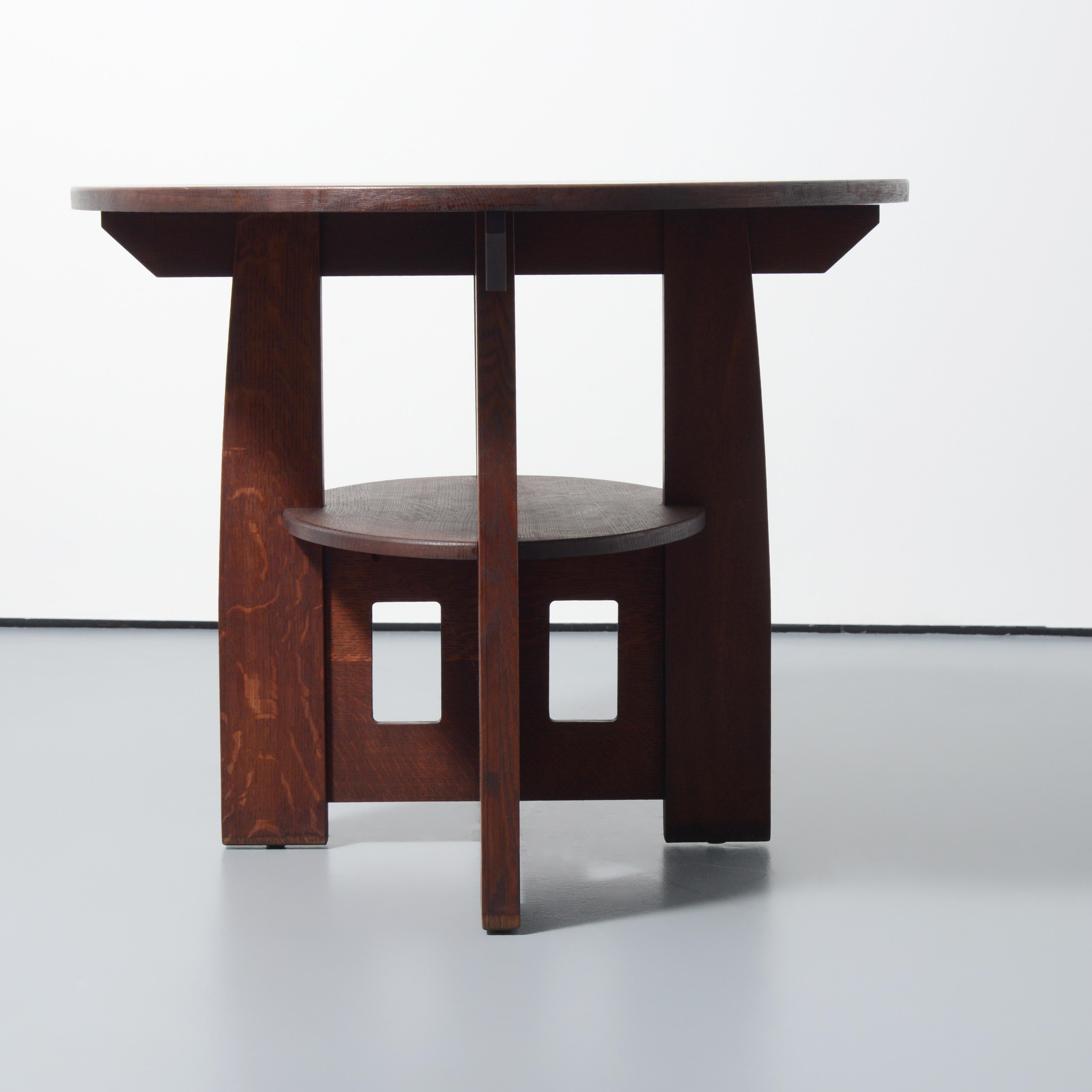 Charles Limbert Cut-Out, Double-Oval Center Table For Sale 1