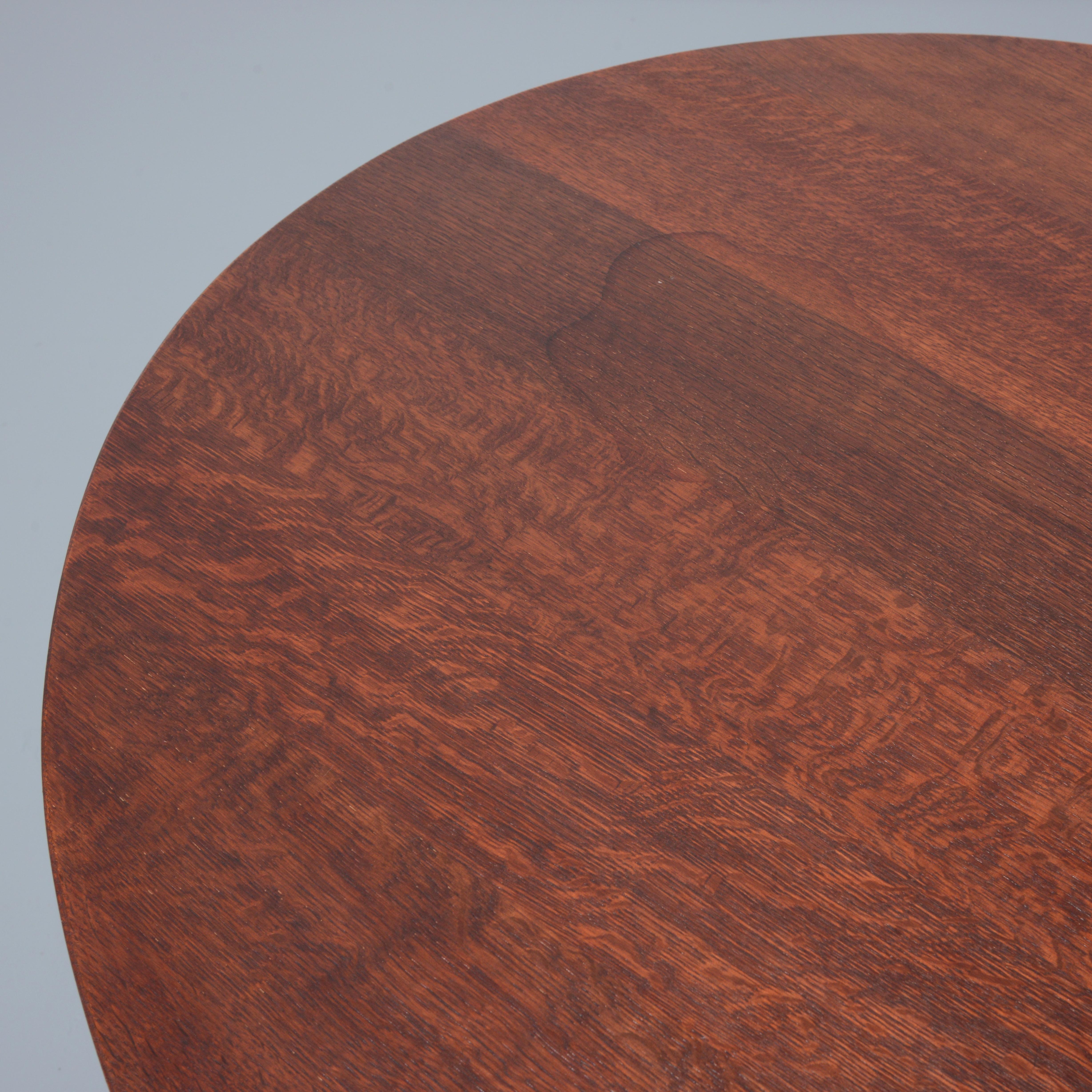 Charles Limbert Cut-Out, Double-Oval Center Table For Sale 2