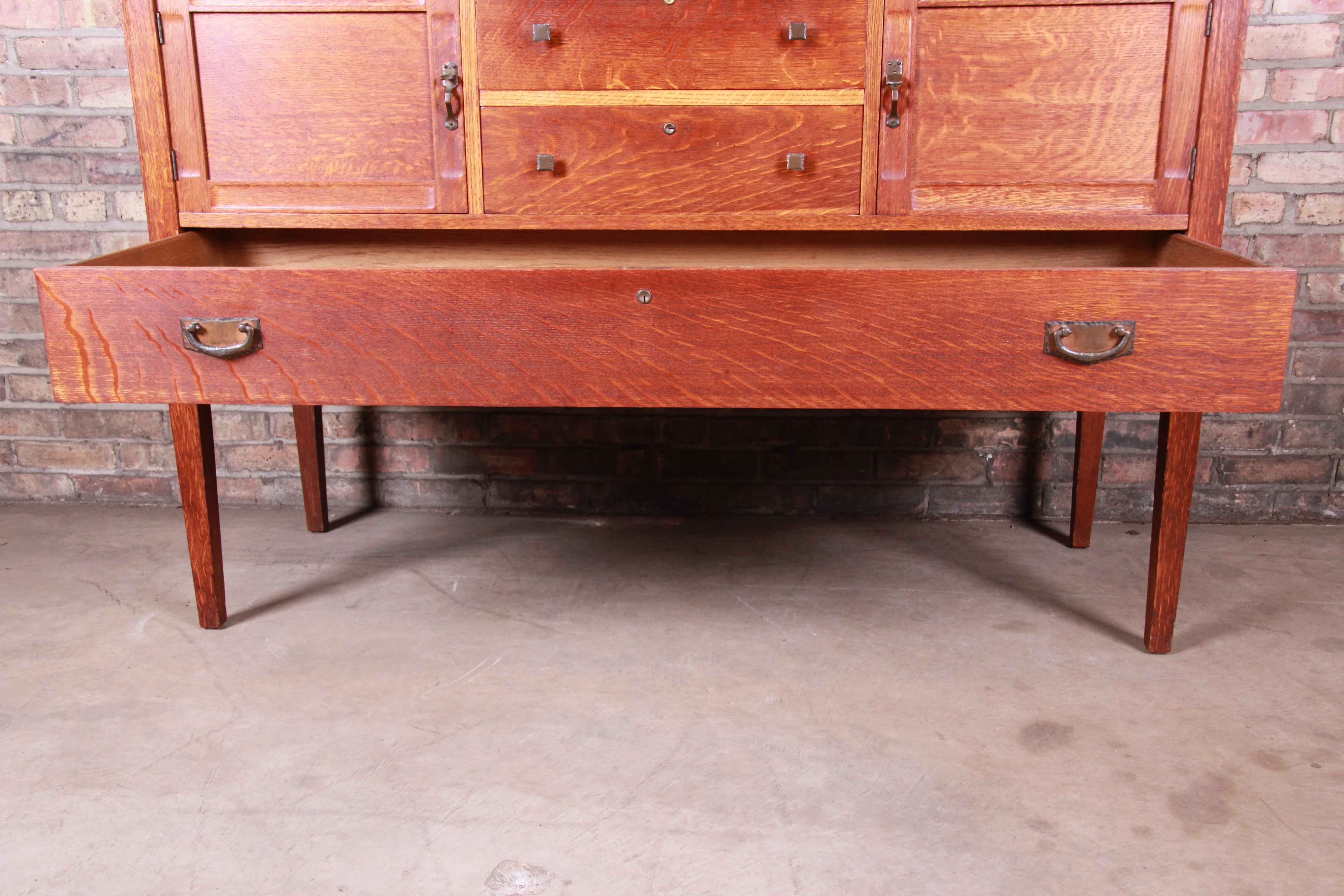 Charles Limbert Mission Oak Arts & Crafts Sideboard Credenza, circa 1900 5