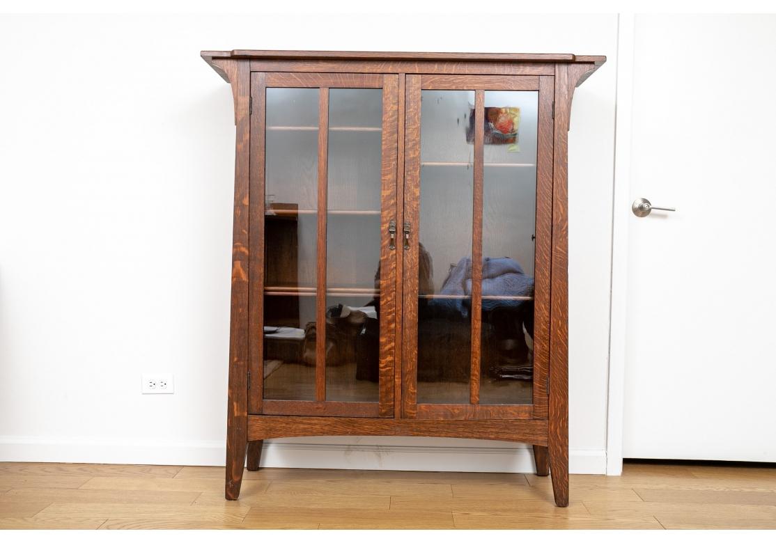 Charles P. Limbert Co. Arts & Crafts American Two-Door Bookcase, circa 1910 In Fair Condition For Sale In Bridgeport, CT