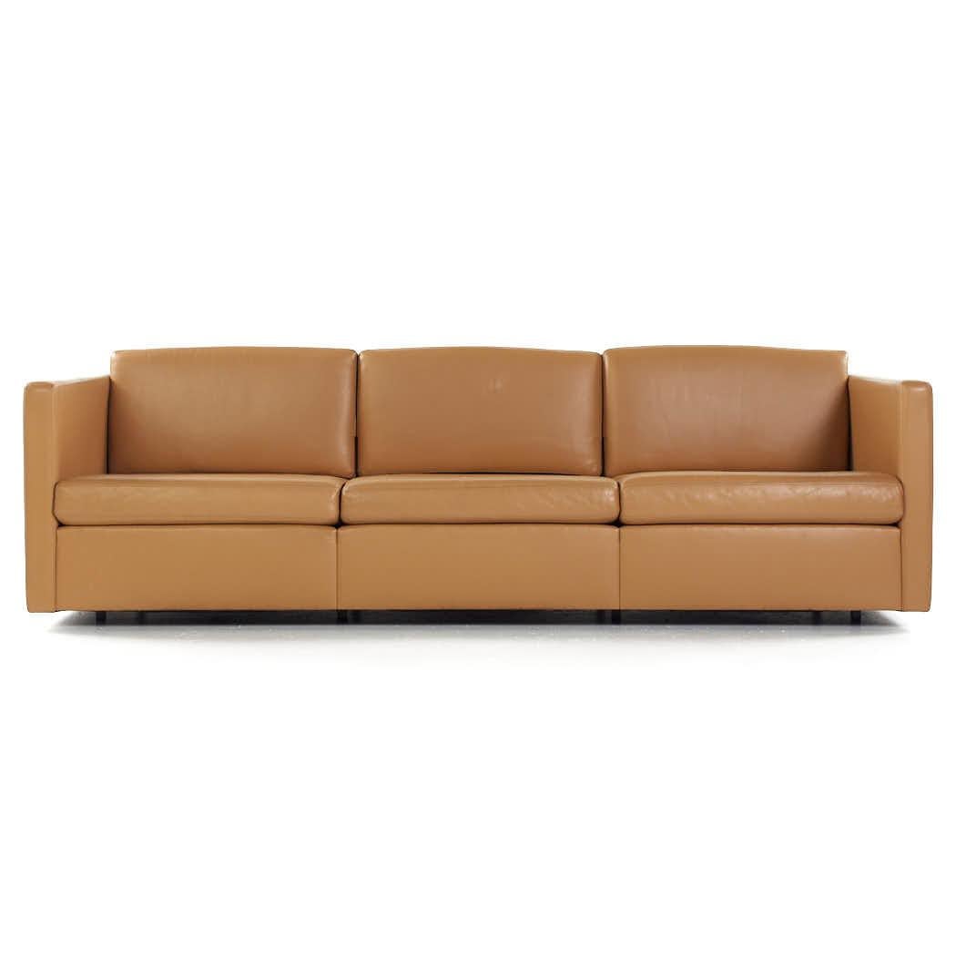 Charles Pfister for Knoll Mid Century Leather Sofa

This sofa measures: 86.5 wide x 33.5 deep x 26.5 inches high, with a seat height of 14.75 and arm height of 24 inches

All pieces of furniture can be had in what we call restored vintage condition.