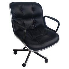 Charles Pollock Chefsessel aus schwarzem Leder
