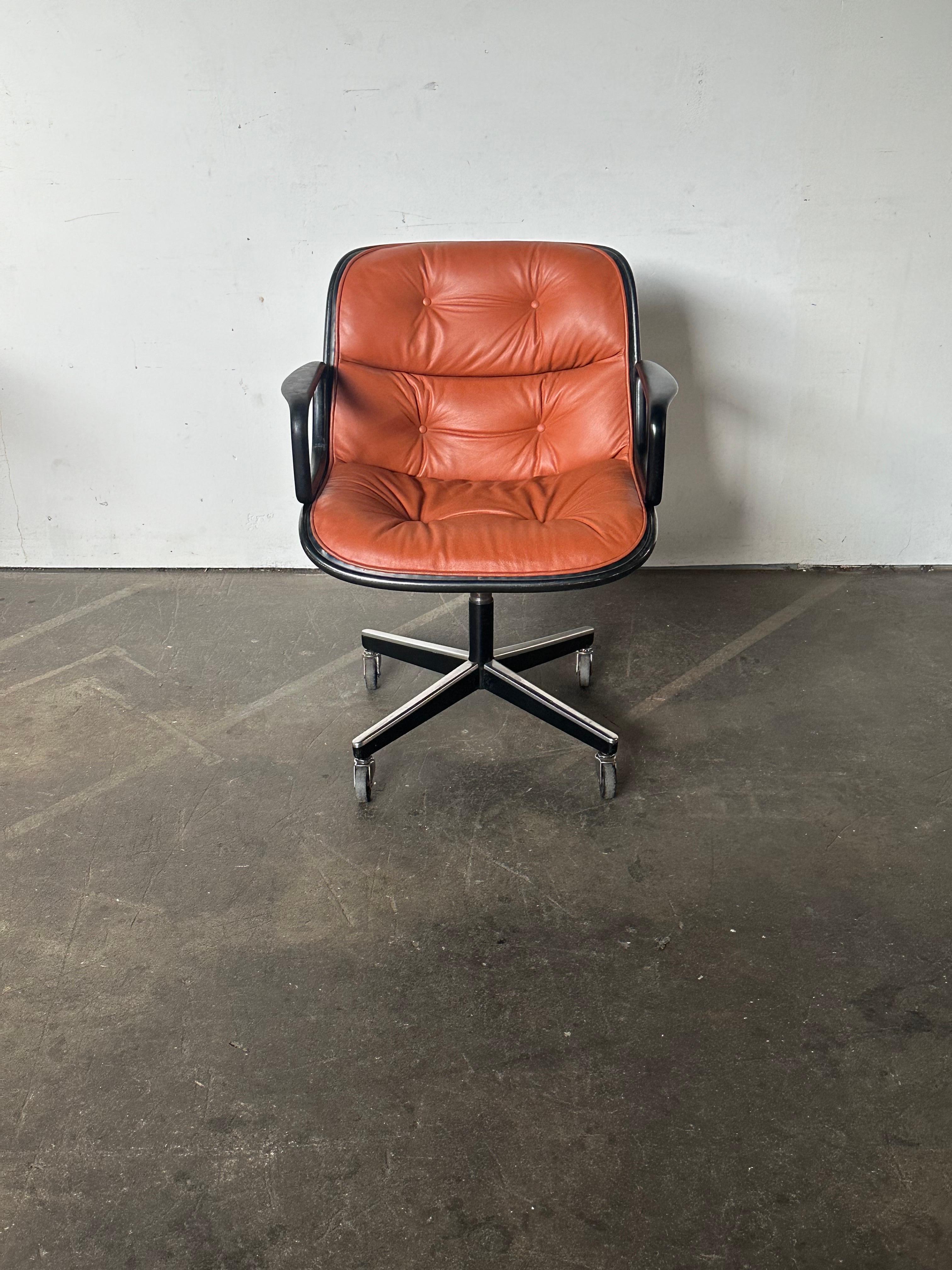 Charles Pollock-Schreibtischstuhl von Knoll in gebranntem Orange 4