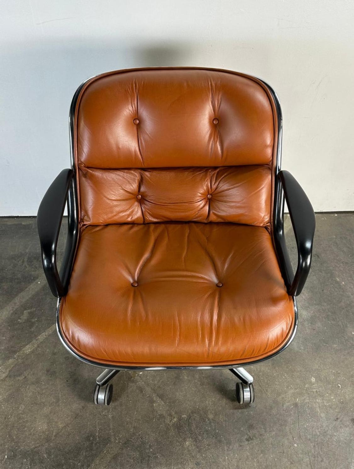 Americano Sedia da scrivania Charles Pollock di Knoll in arancione bruciato in vendita