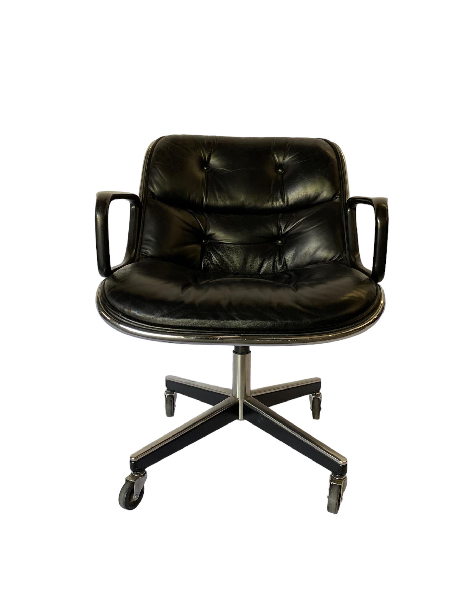 Vintage Charles Pollock for Knoll executive chair in black blue leather. This executive desk chair has a tilt and swivel base with adjustable height. Base with all wheels in working condition. Good vintage condition, wear consistent with age and