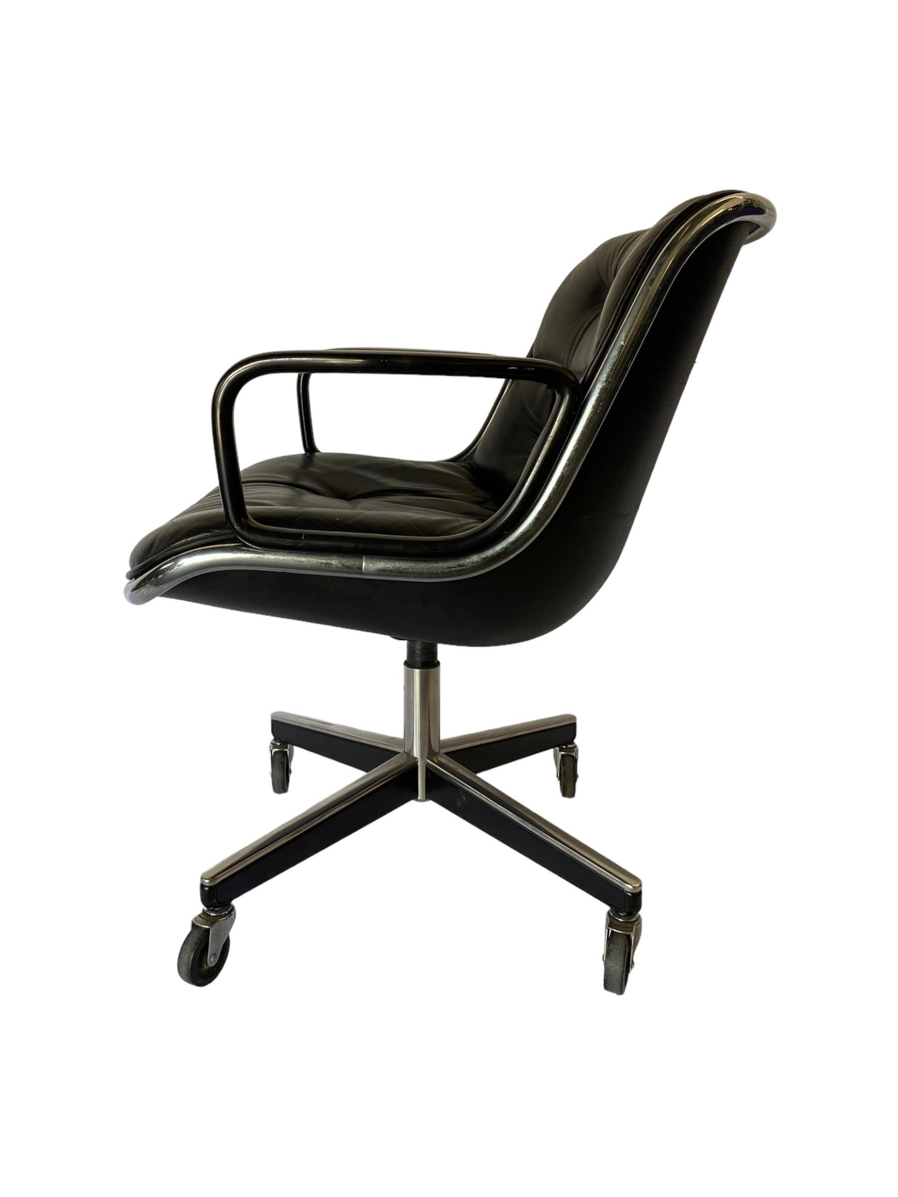 Charles Pollock Executive Chair in Black Leather In Good Condition In Brooklyn, NY